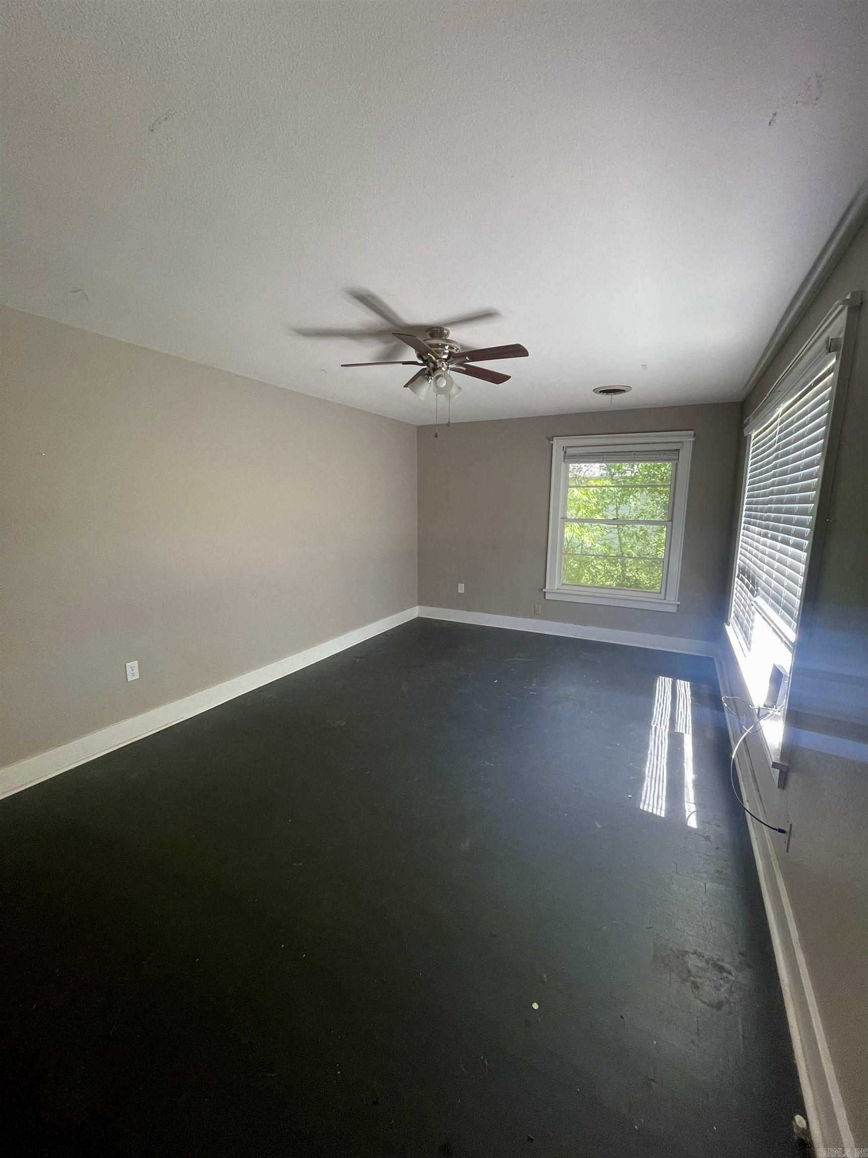 1834 Johnston Conway, AR 72034