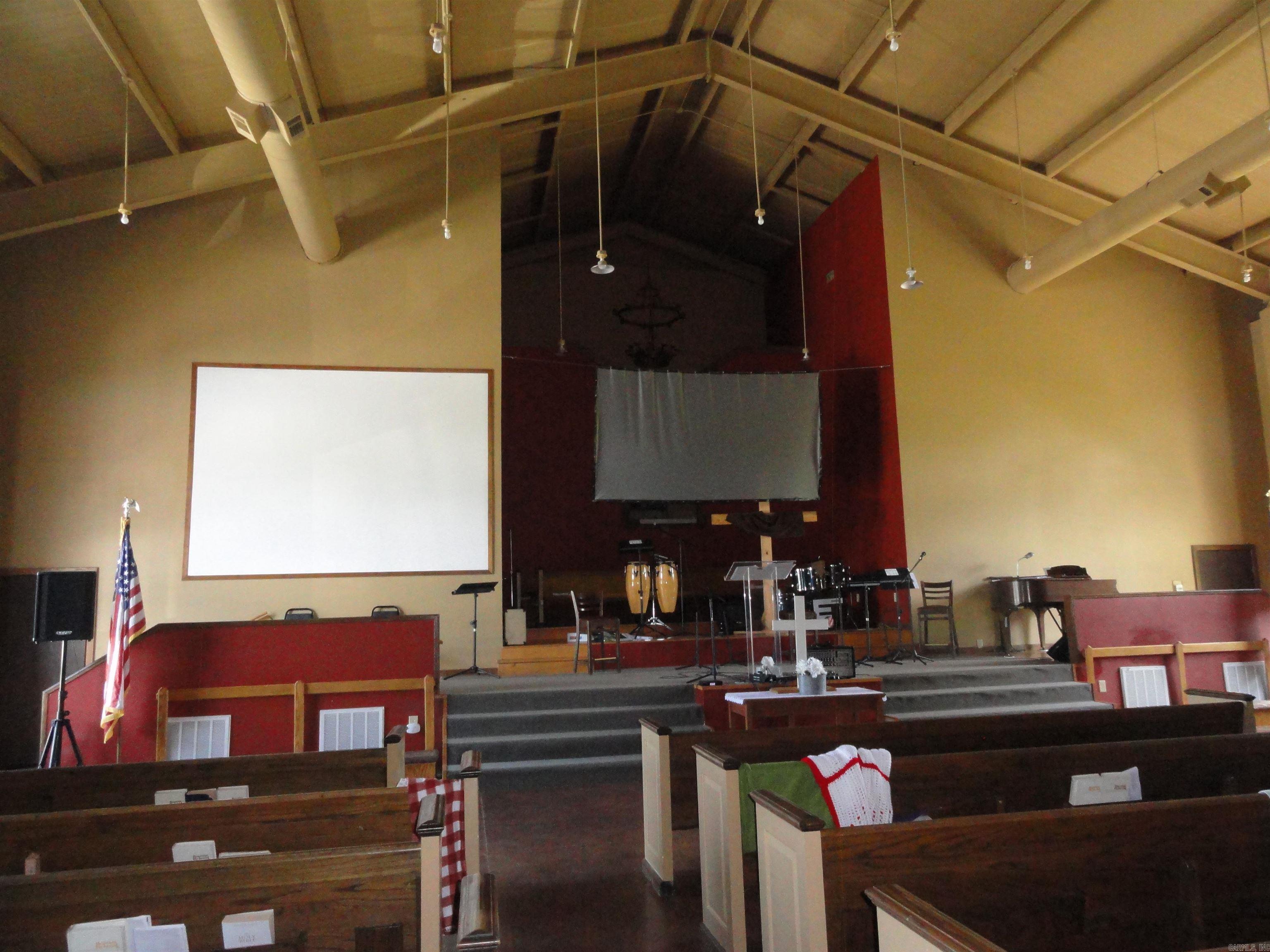 224 Mills Lane Marshall, AR 72650