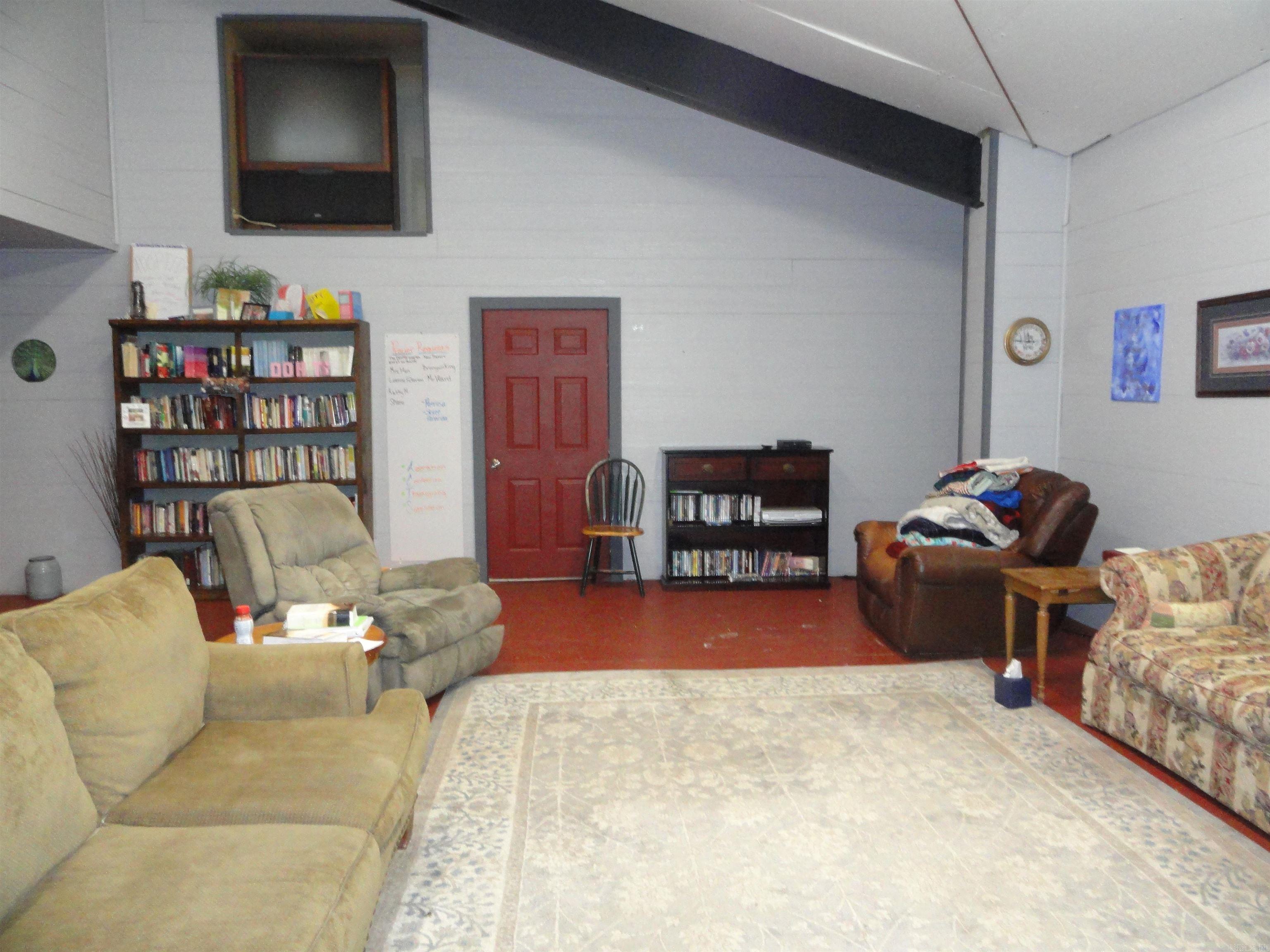 224 Mills Lane Marshall, AR 72650