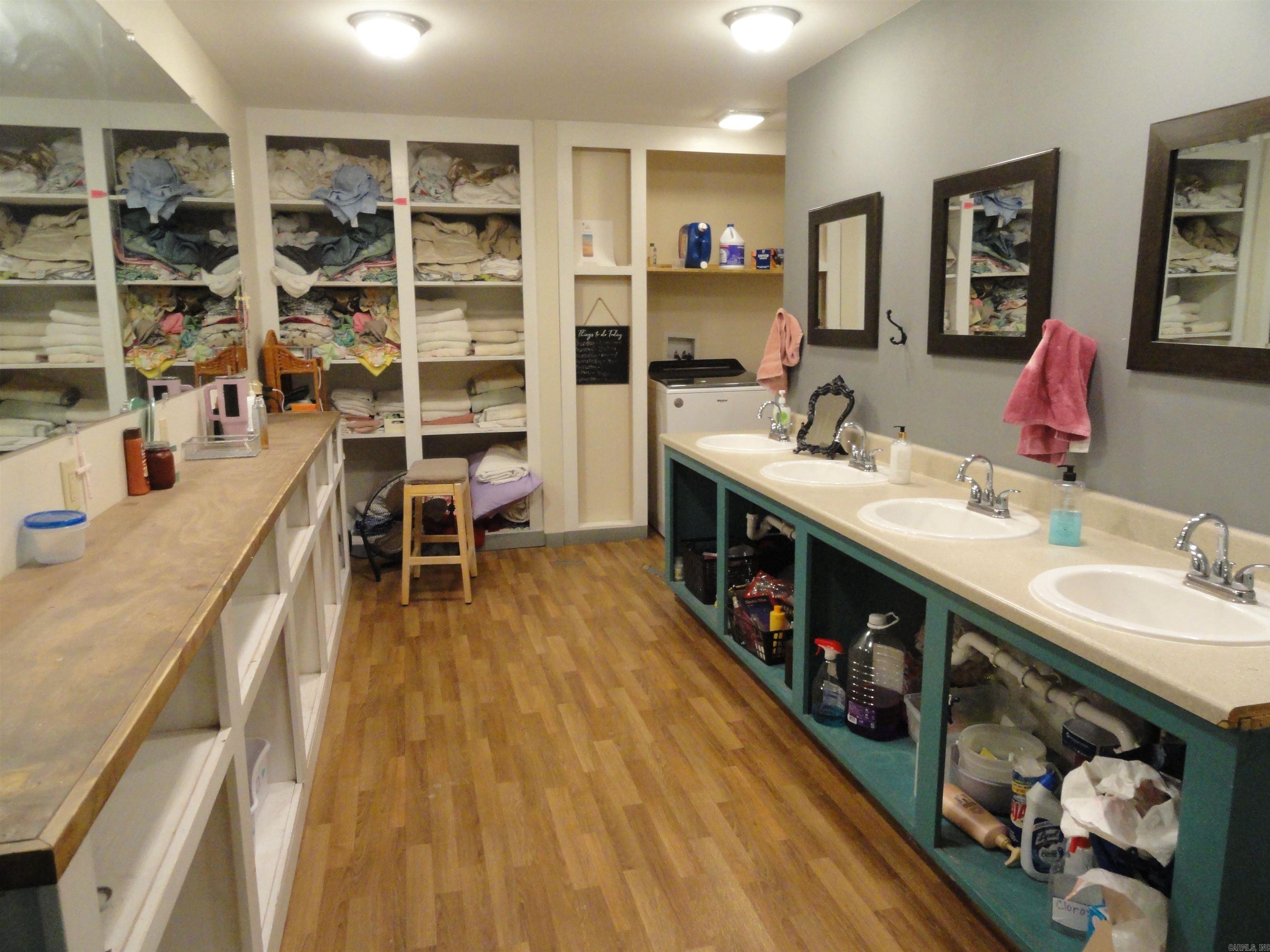 224 Mills Lane Marshall, AR 72650