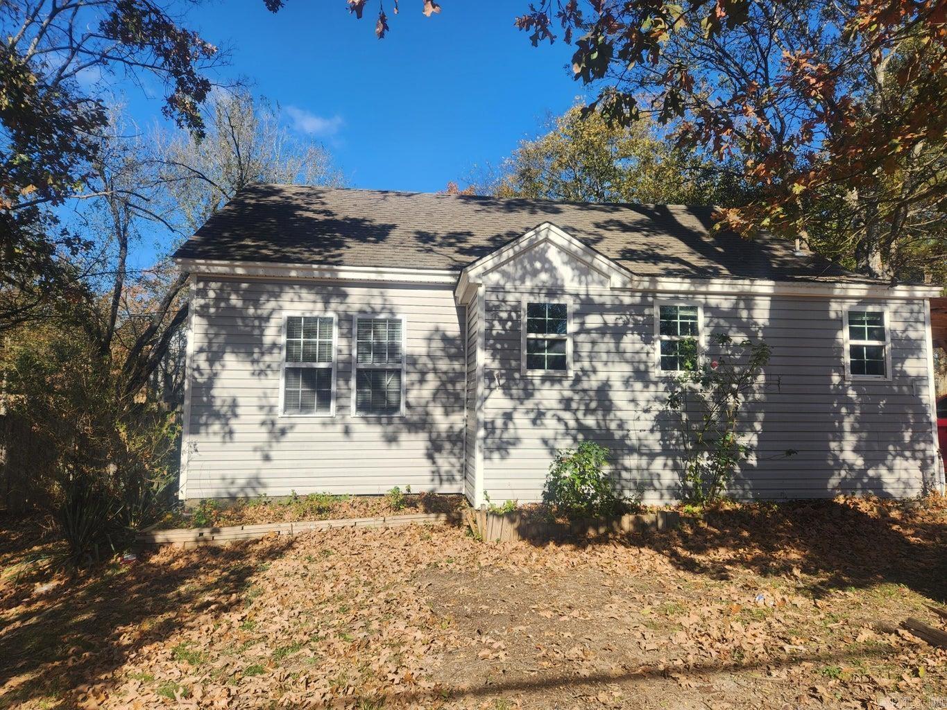 205 E Pine  Batesville, AR