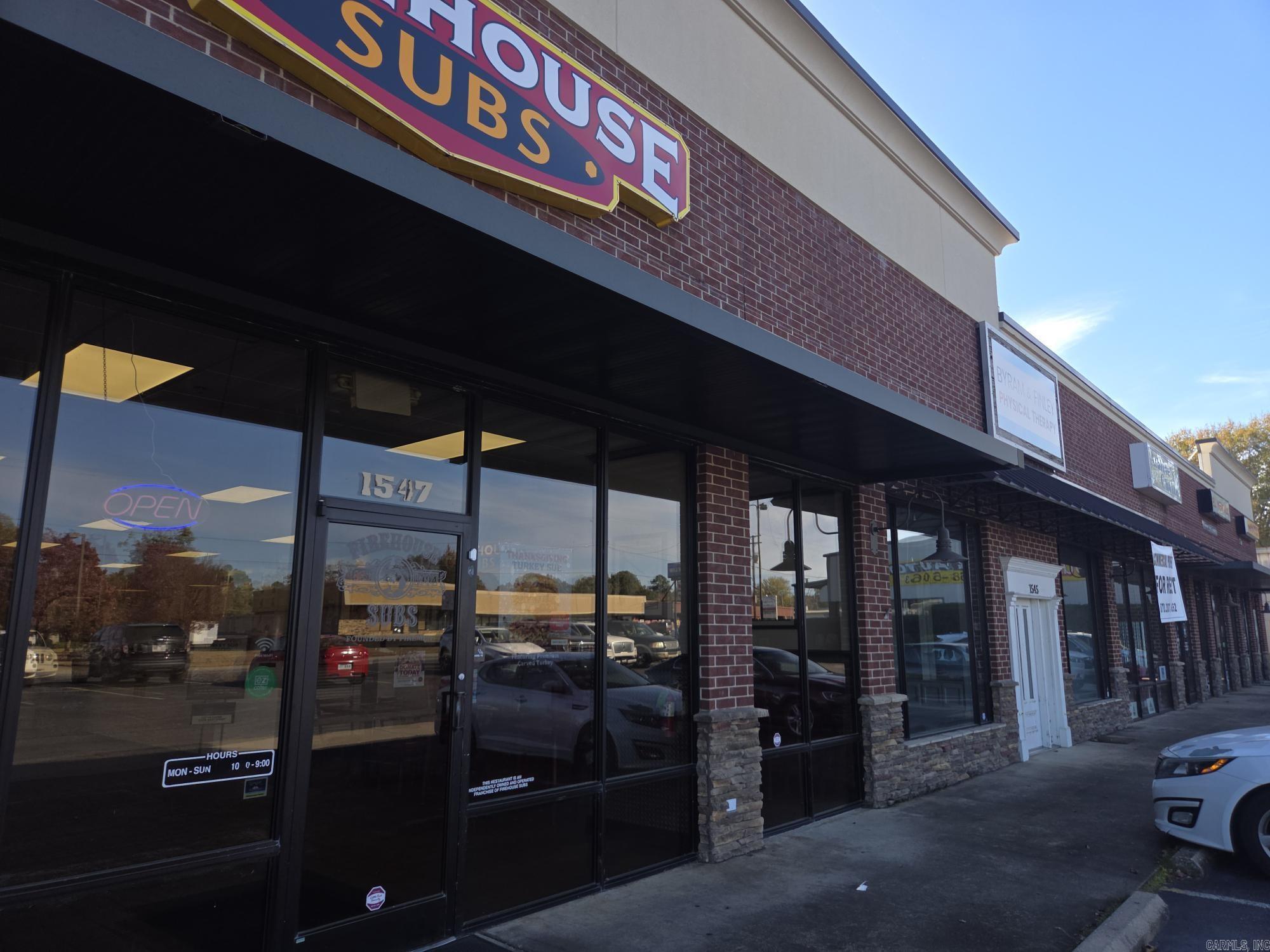 1545 E Race  Searcy, AR