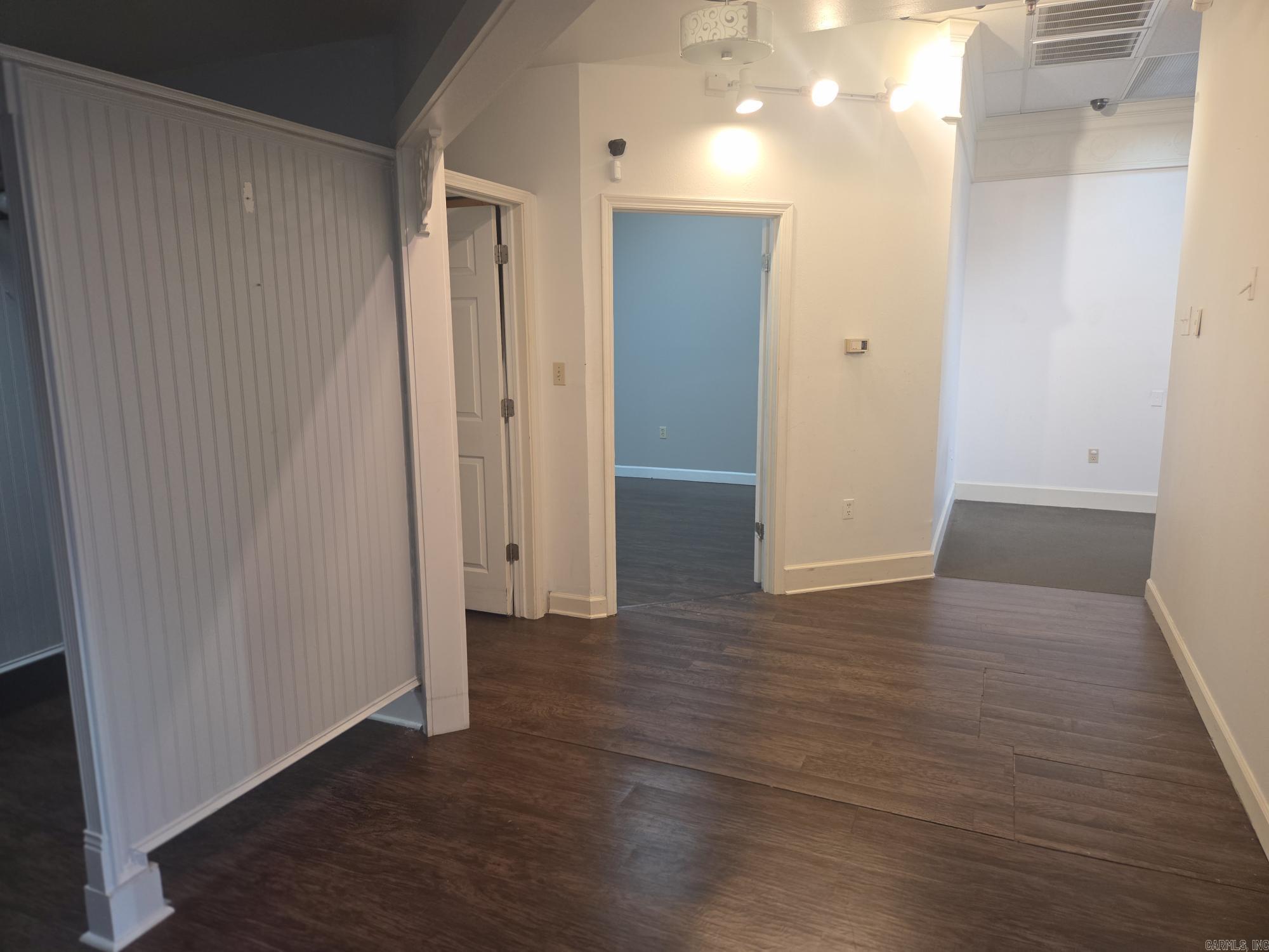 1545 E Race  Searcy, AR