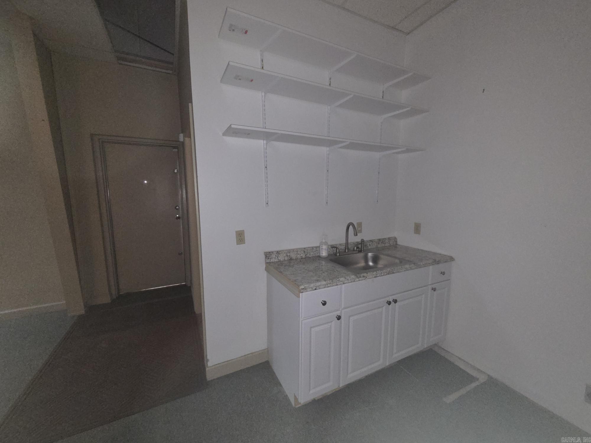 1545 E Race  Searcy, AR