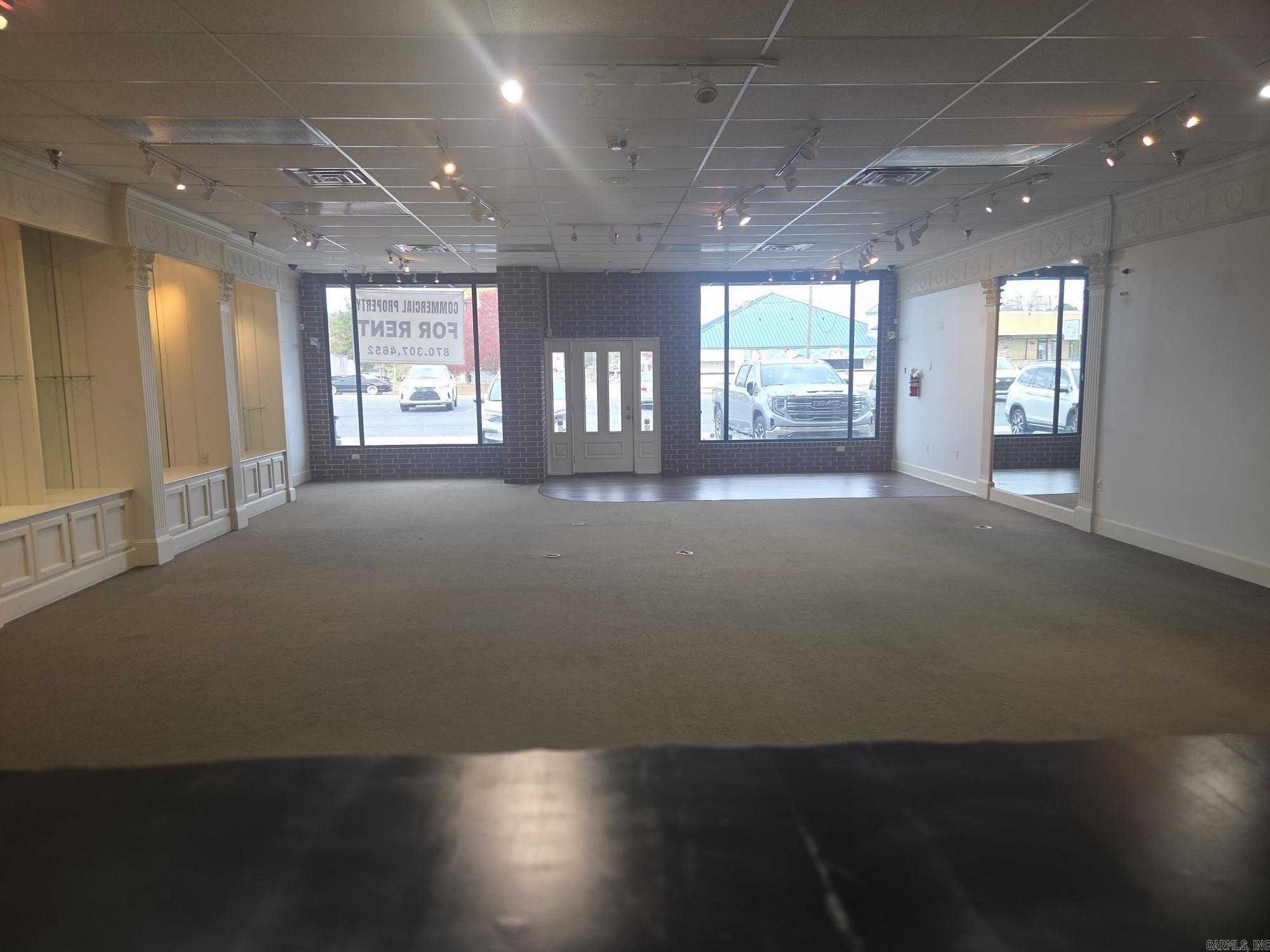 1545 E Race  Searcy, AR