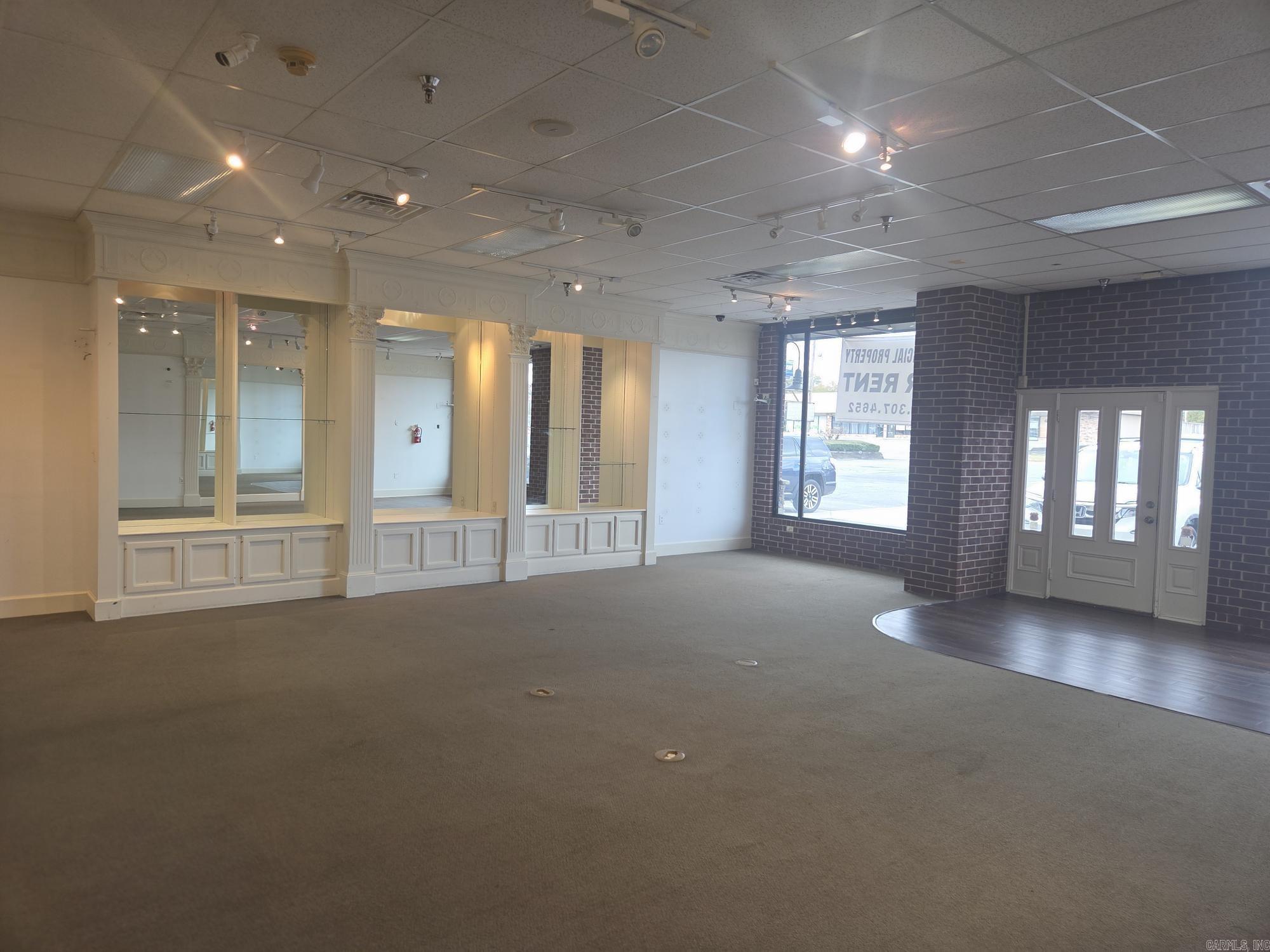 1545 E Race  Searcy, AR