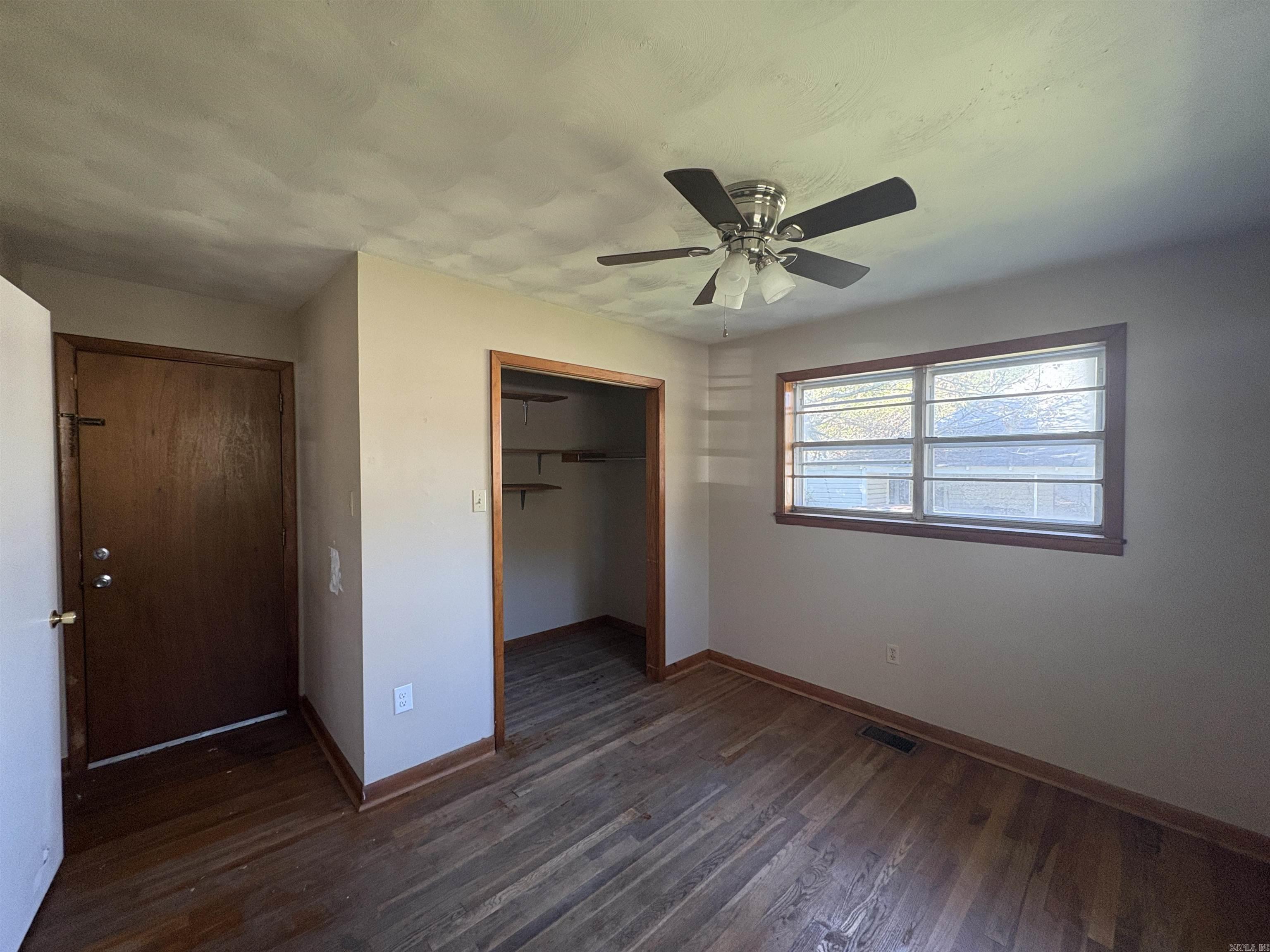 104 W Searcy  Kensett, AR