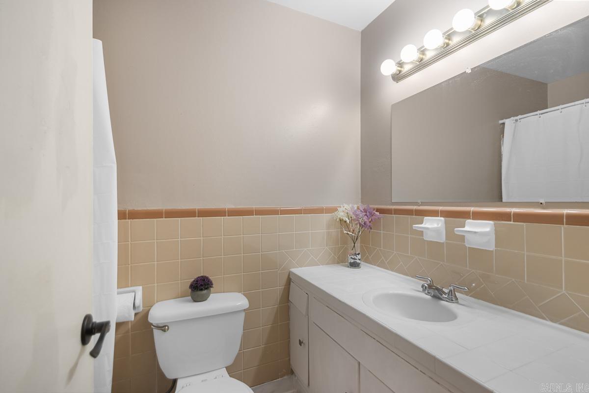 9312 Cloverhill Road Little Rock, AR 72205