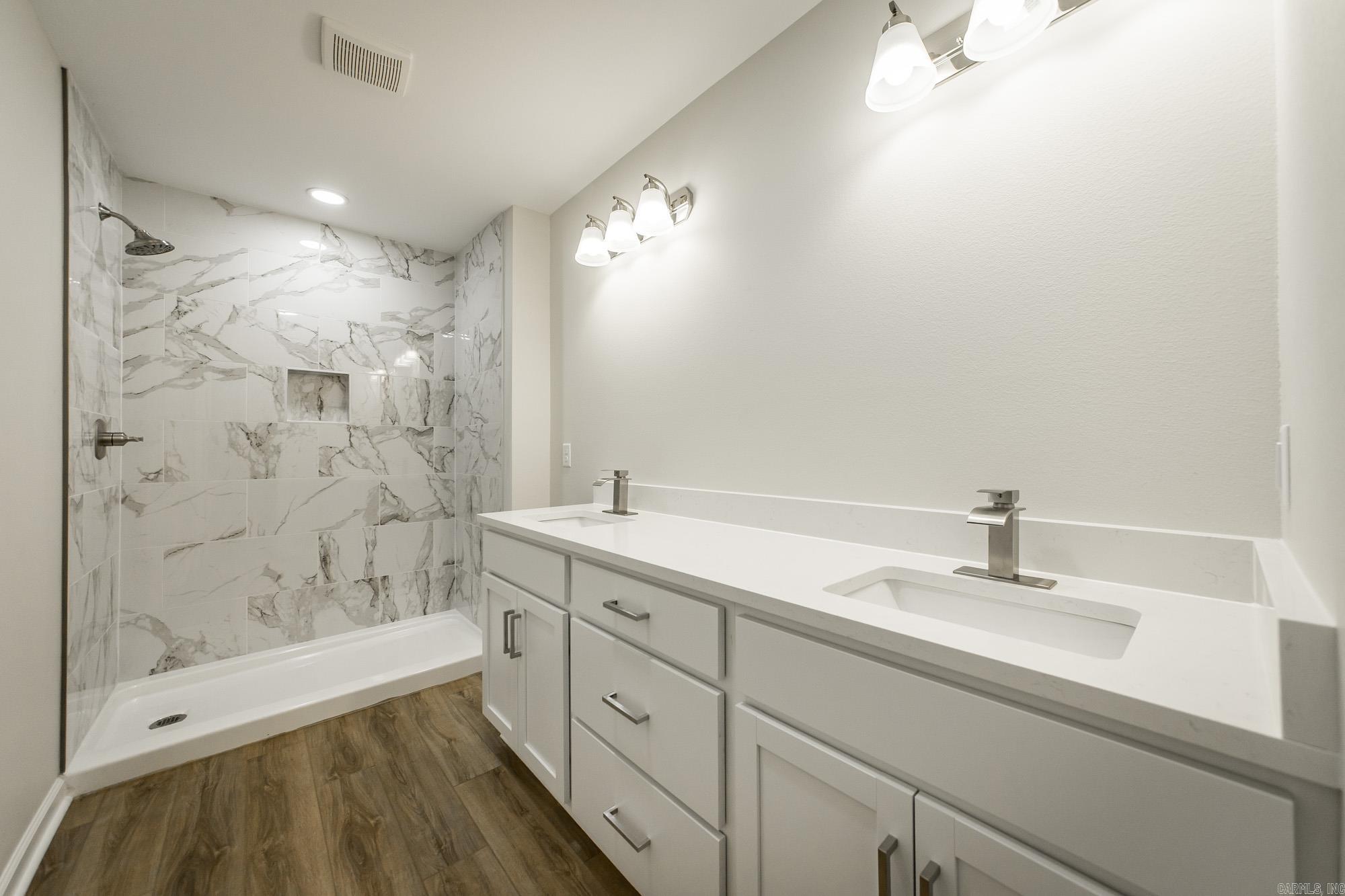 31 N Winkley Shoals Cove Heber Springs, AR 72543