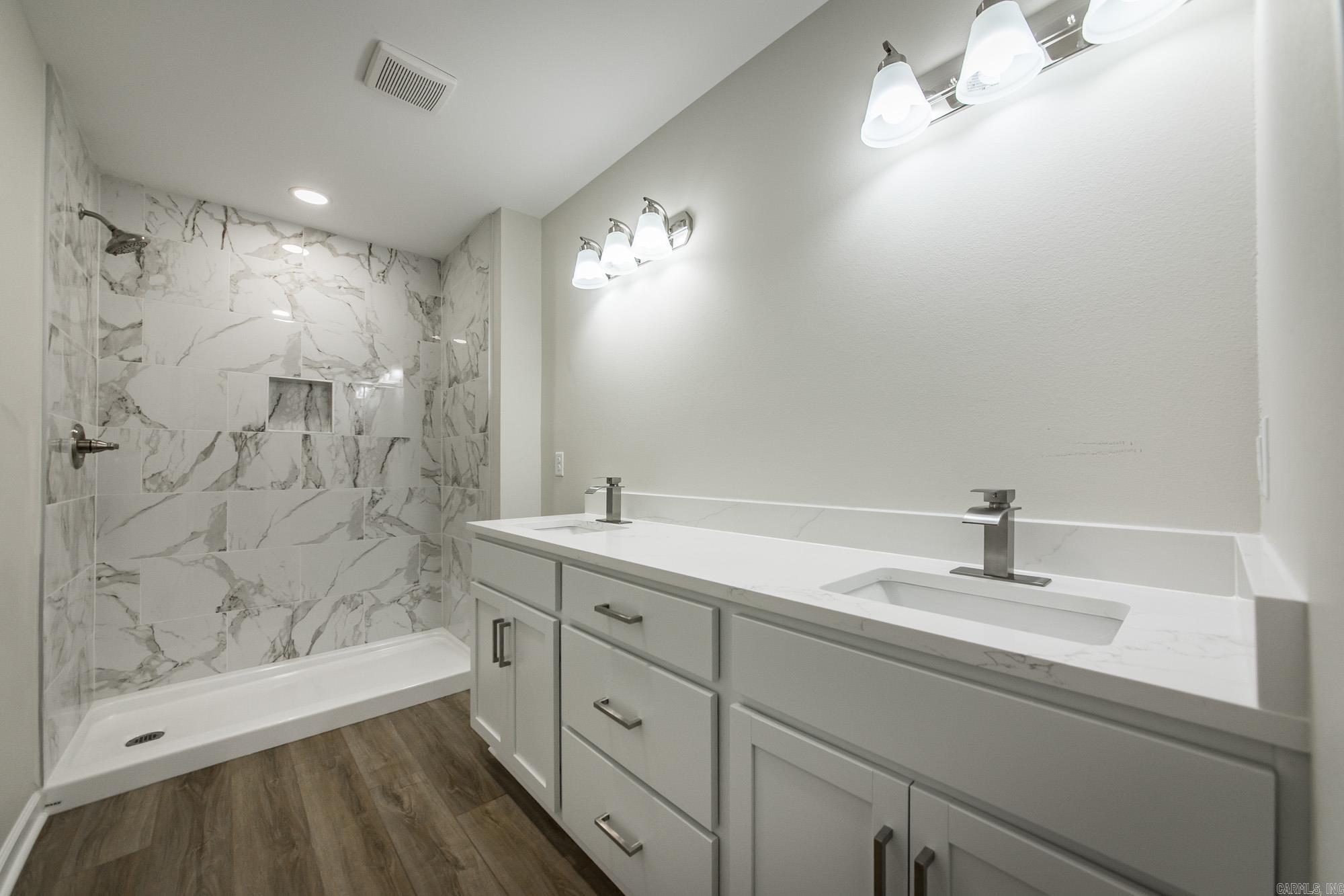 29 N Winkley Shoals  Heber Springs, AR