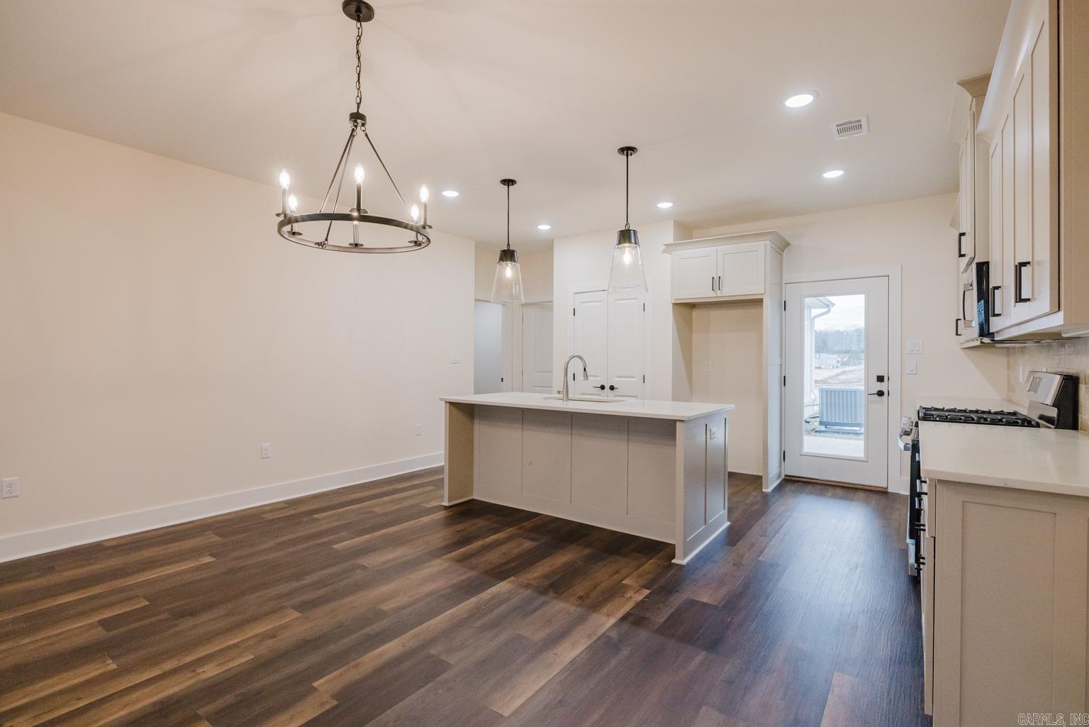 7 Pasley Park Bryant, AR 72022