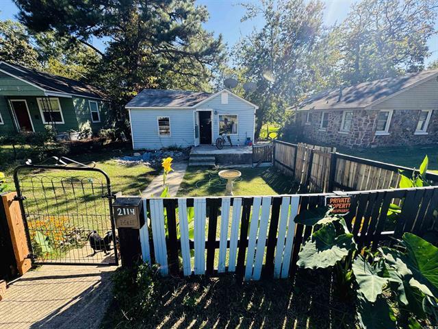 2114 W Long 17th  North Little Rock, AR