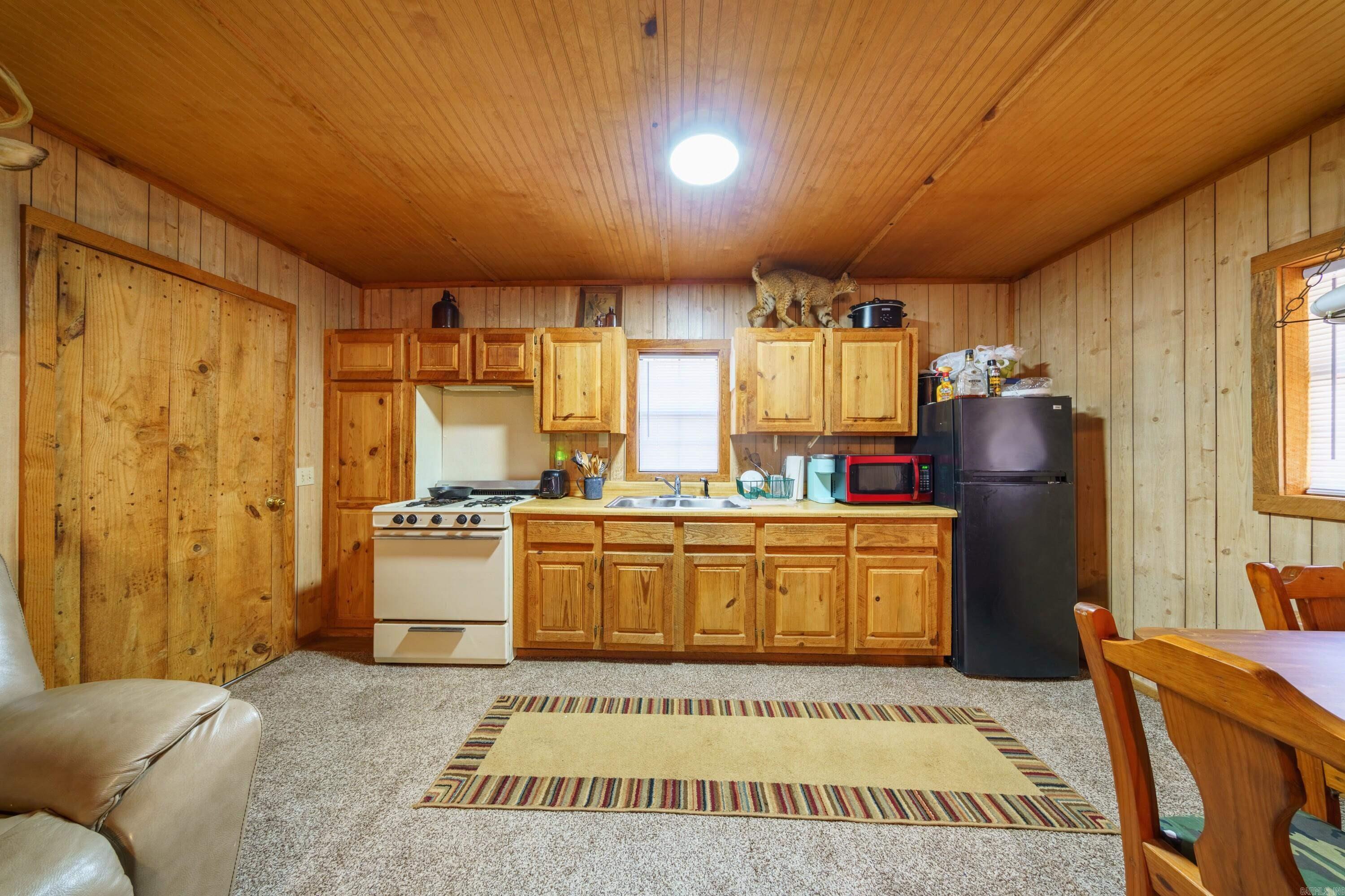  Easy K Rd  Franklin, AR