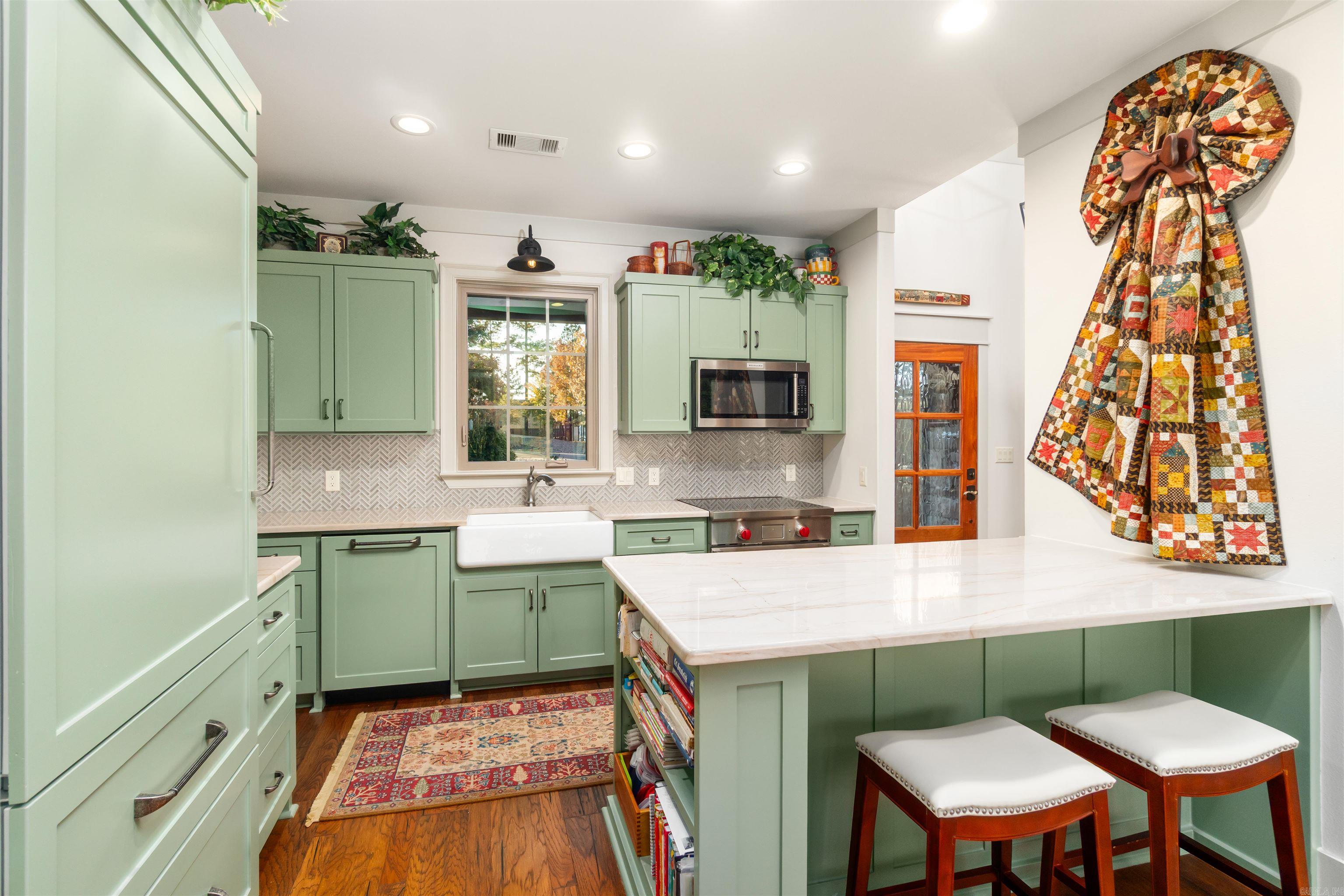 10 Gijon  Hot Springs Village, AR