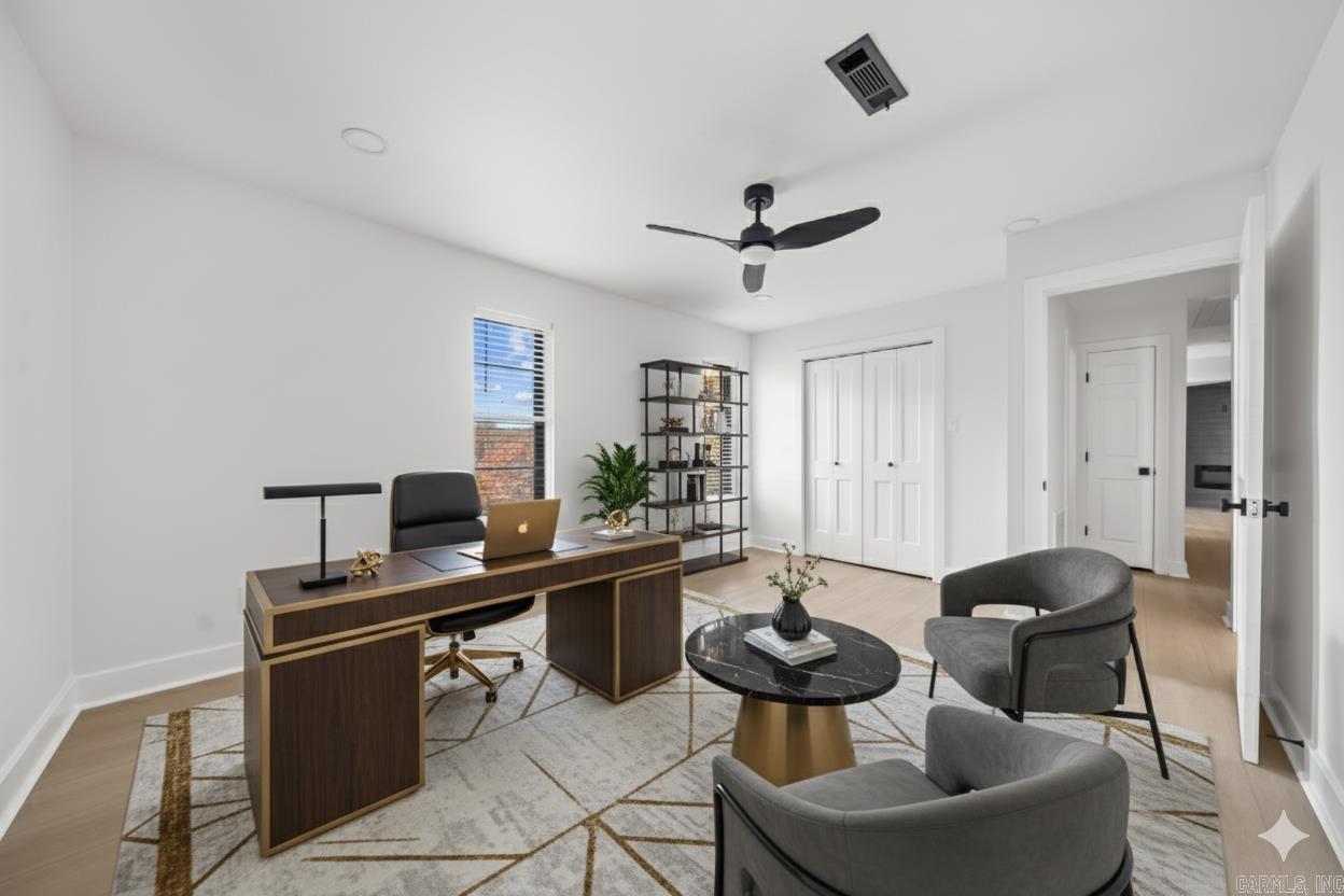 10 Castle Hill Court Little Rock, AR 72227