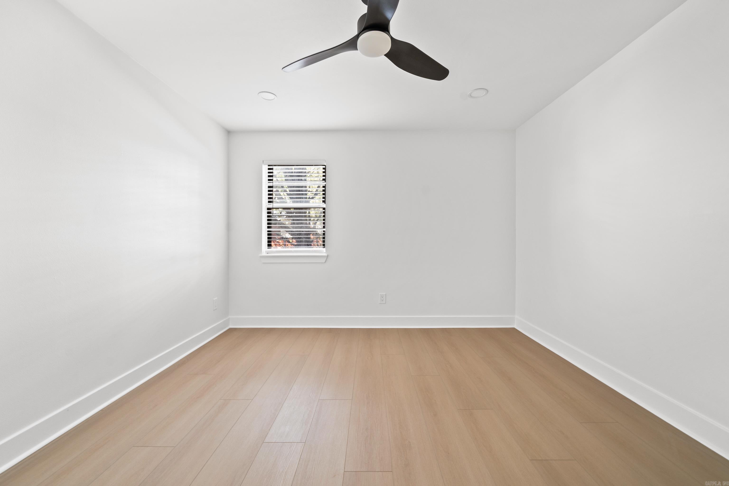 10 Castle Hill Court Little Rock, AR 72227