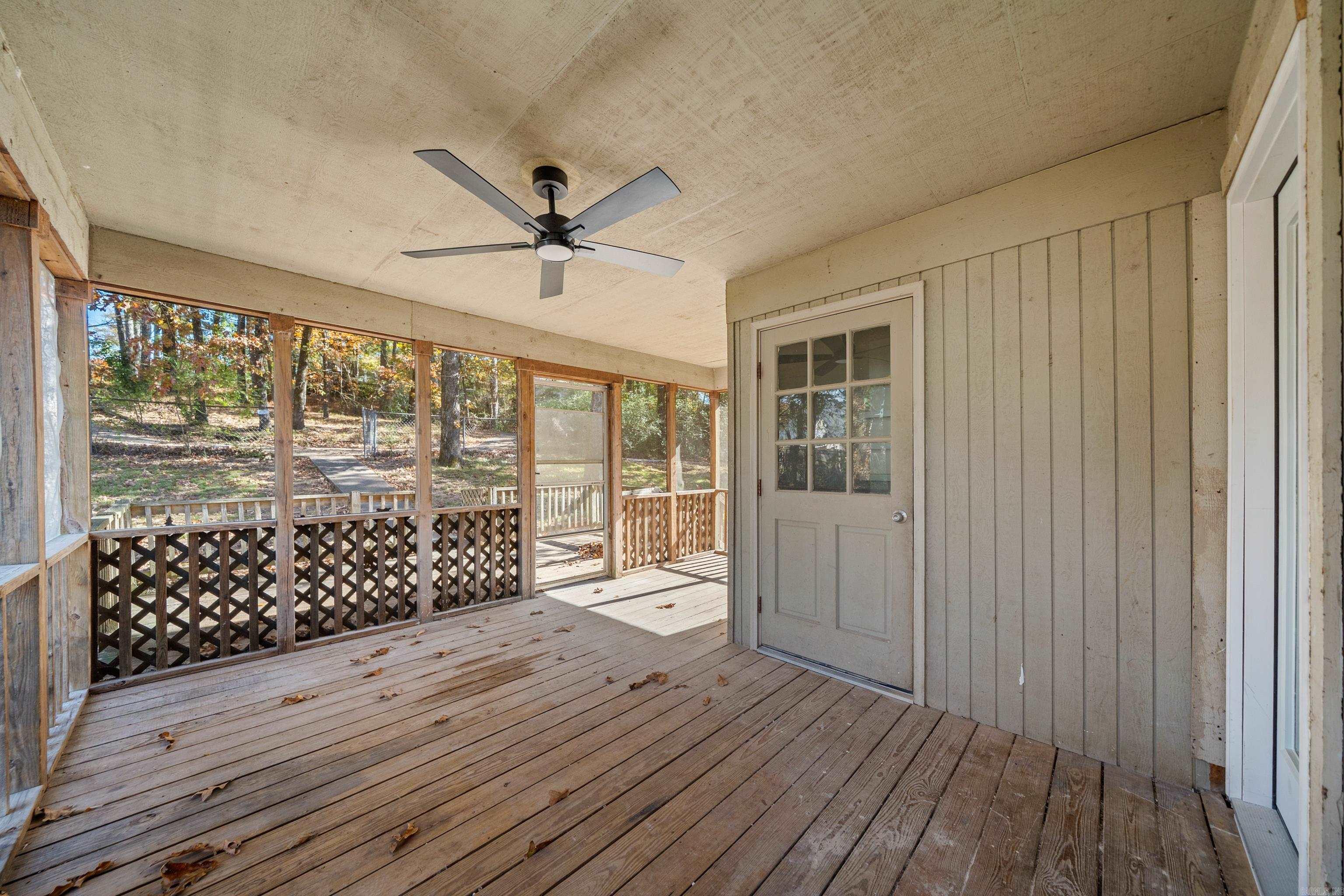 10 Castle Hill Court Little Rock, AR 72227