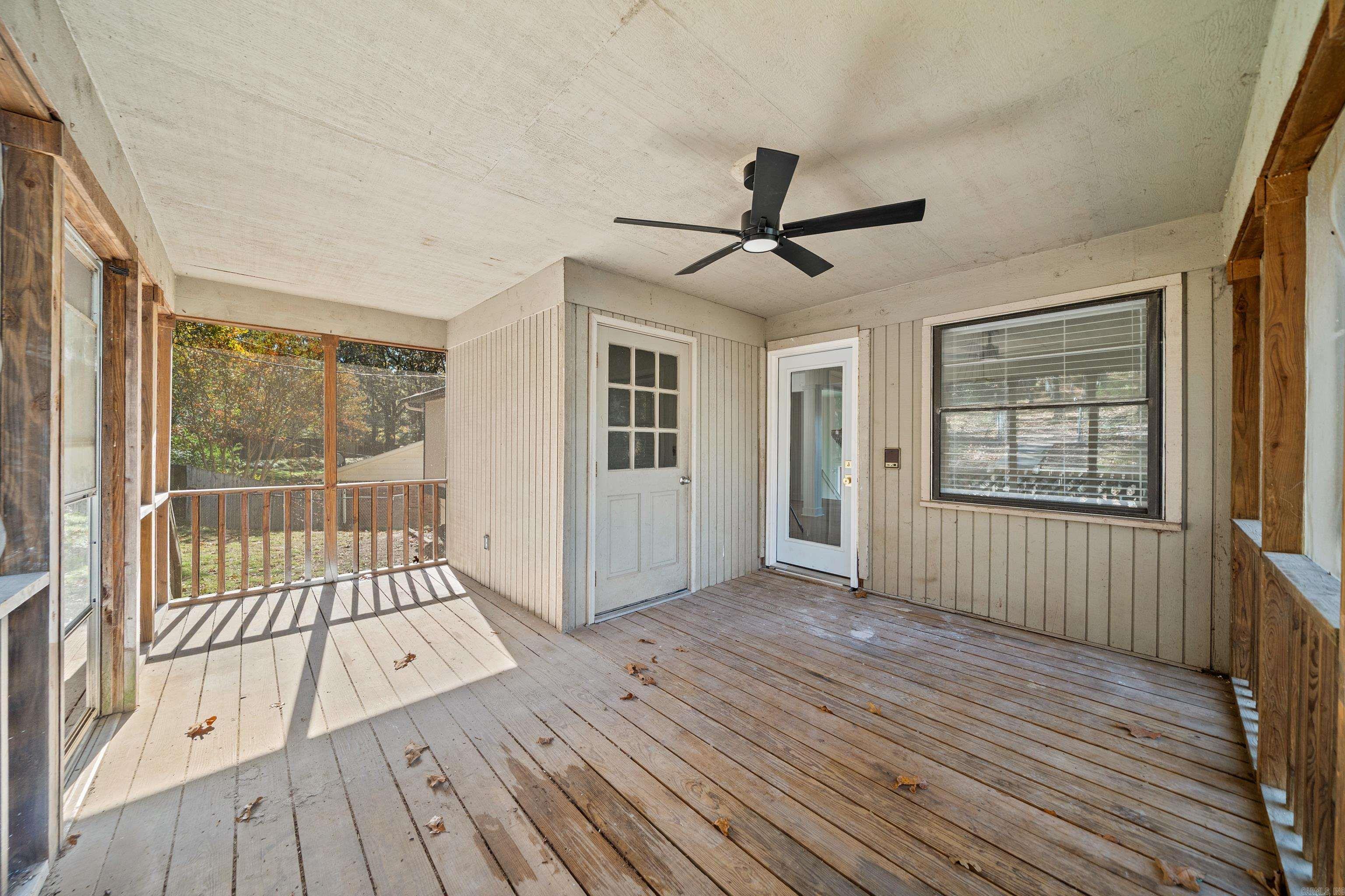 10 Castle Hill Court Little Rock, AR 72227