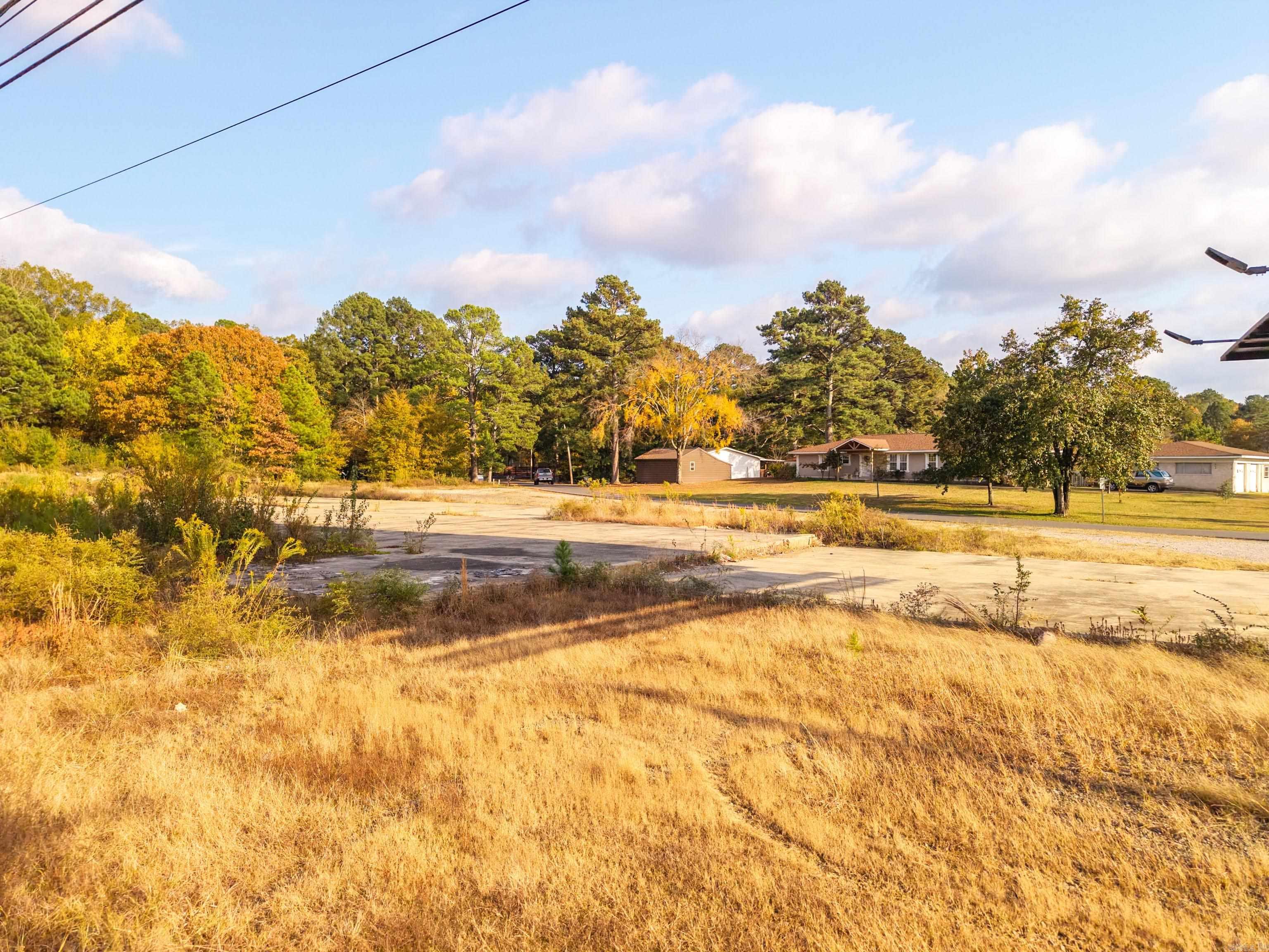 2467 Airport  Hot Springs, AR