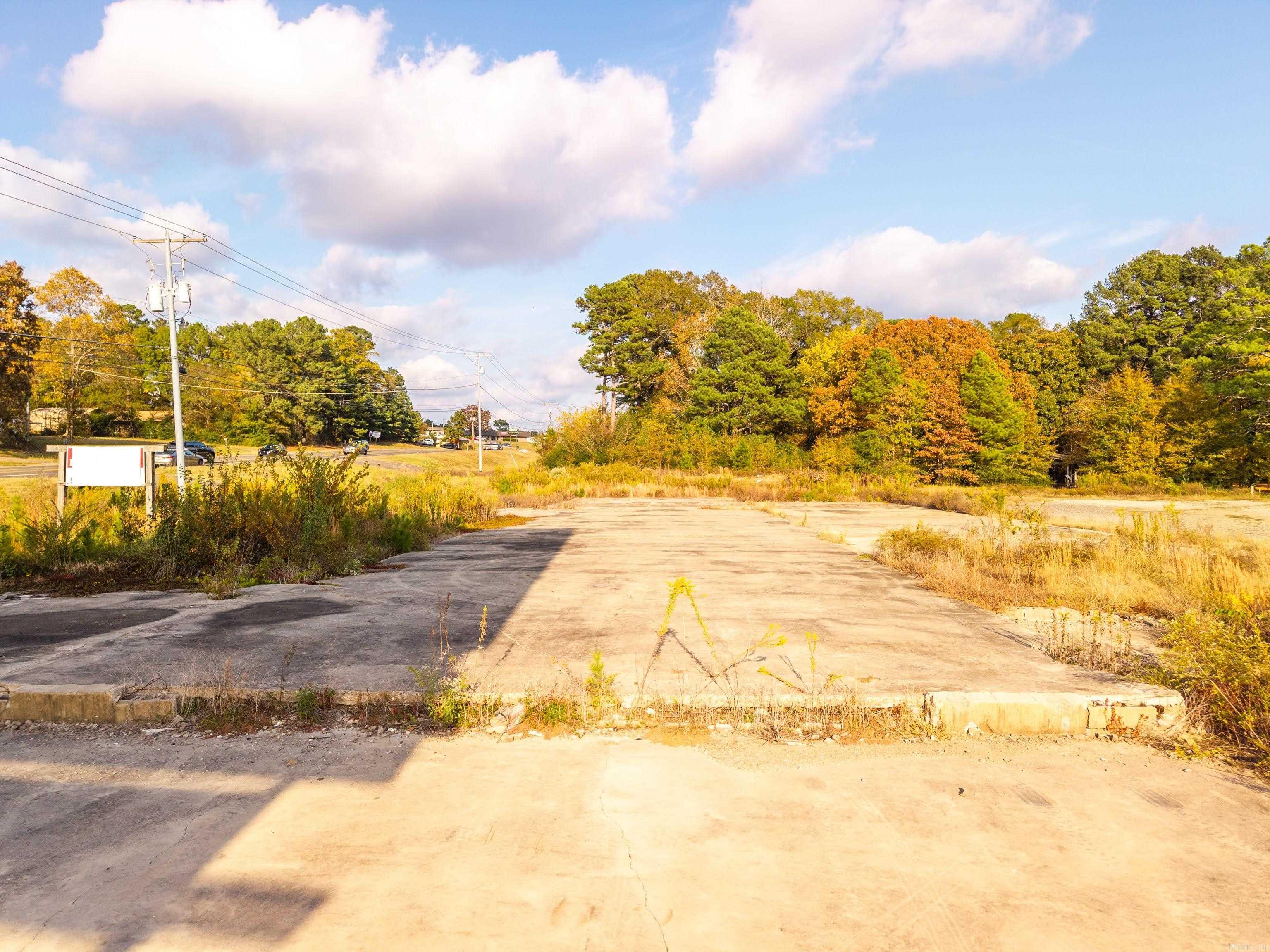 2467 Airport  Hot Springs, AR