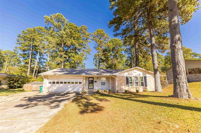 926  Brookwood Dr  El Dorado, AR