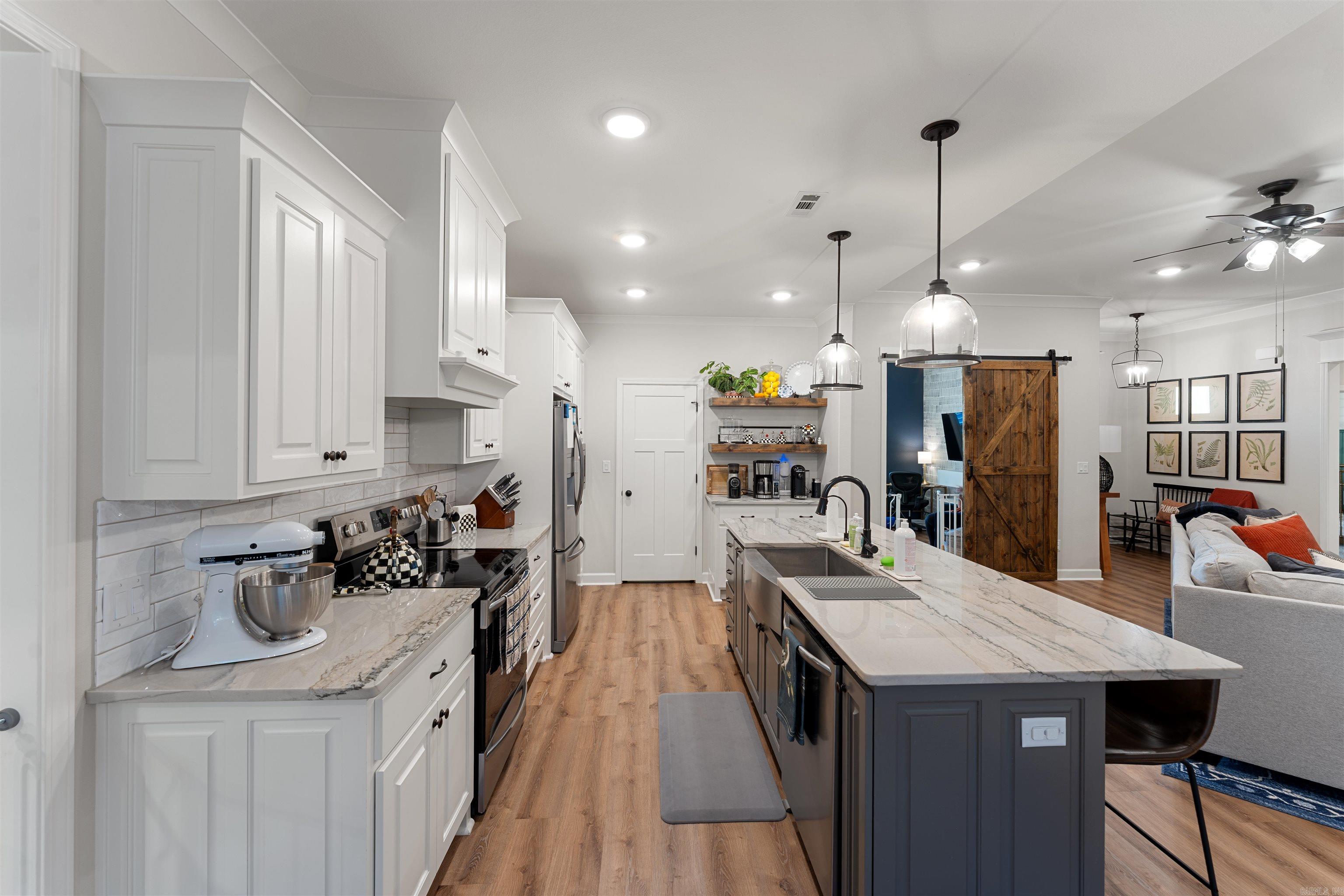 1004 Dawson's Pointe Avenue Bryant, AR 72022