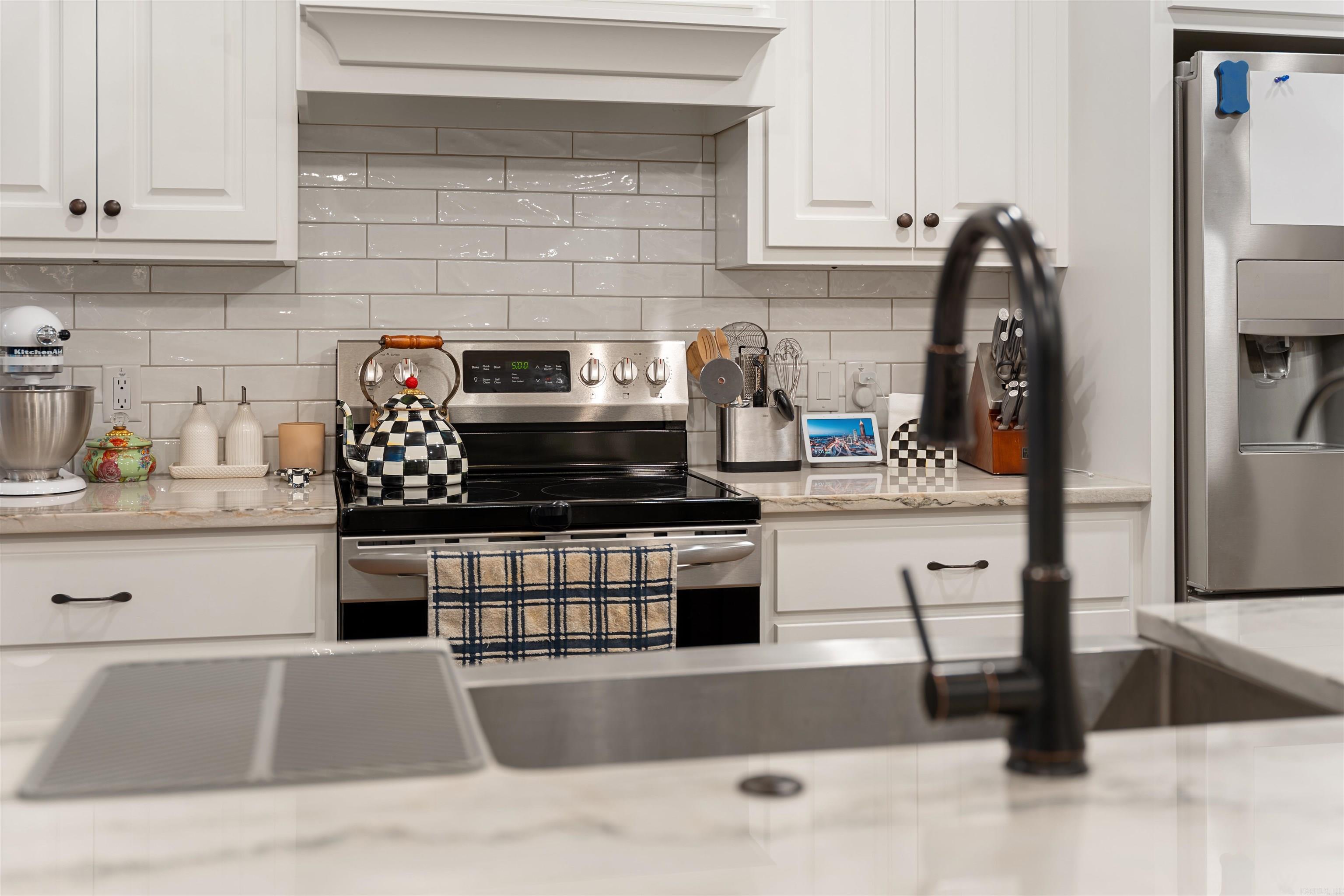 1004 Dawson's Pointe Avenue Bryant, AR 72022