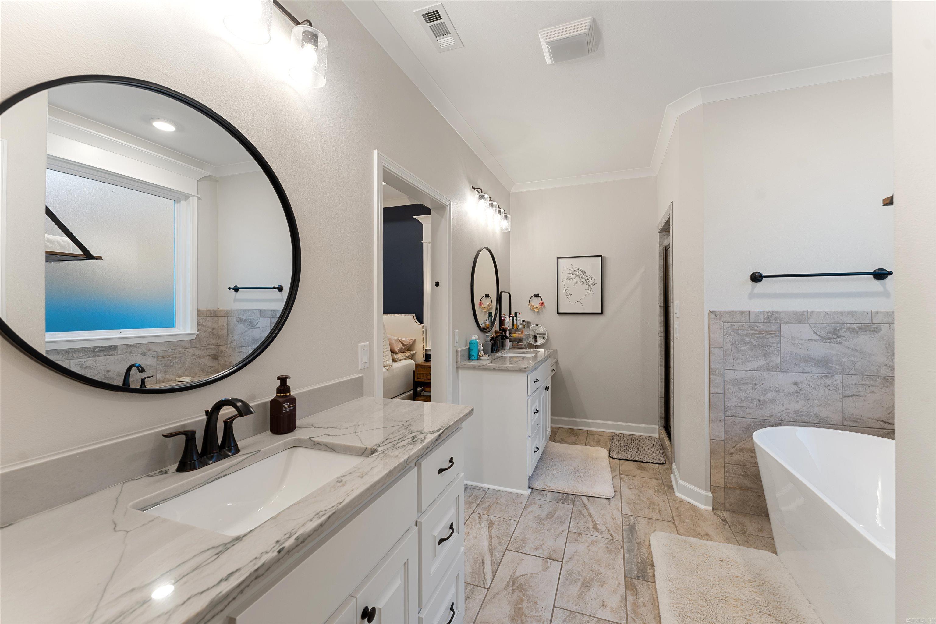 1004 Dawson's Pointe Avenue Bryant, AR 72022