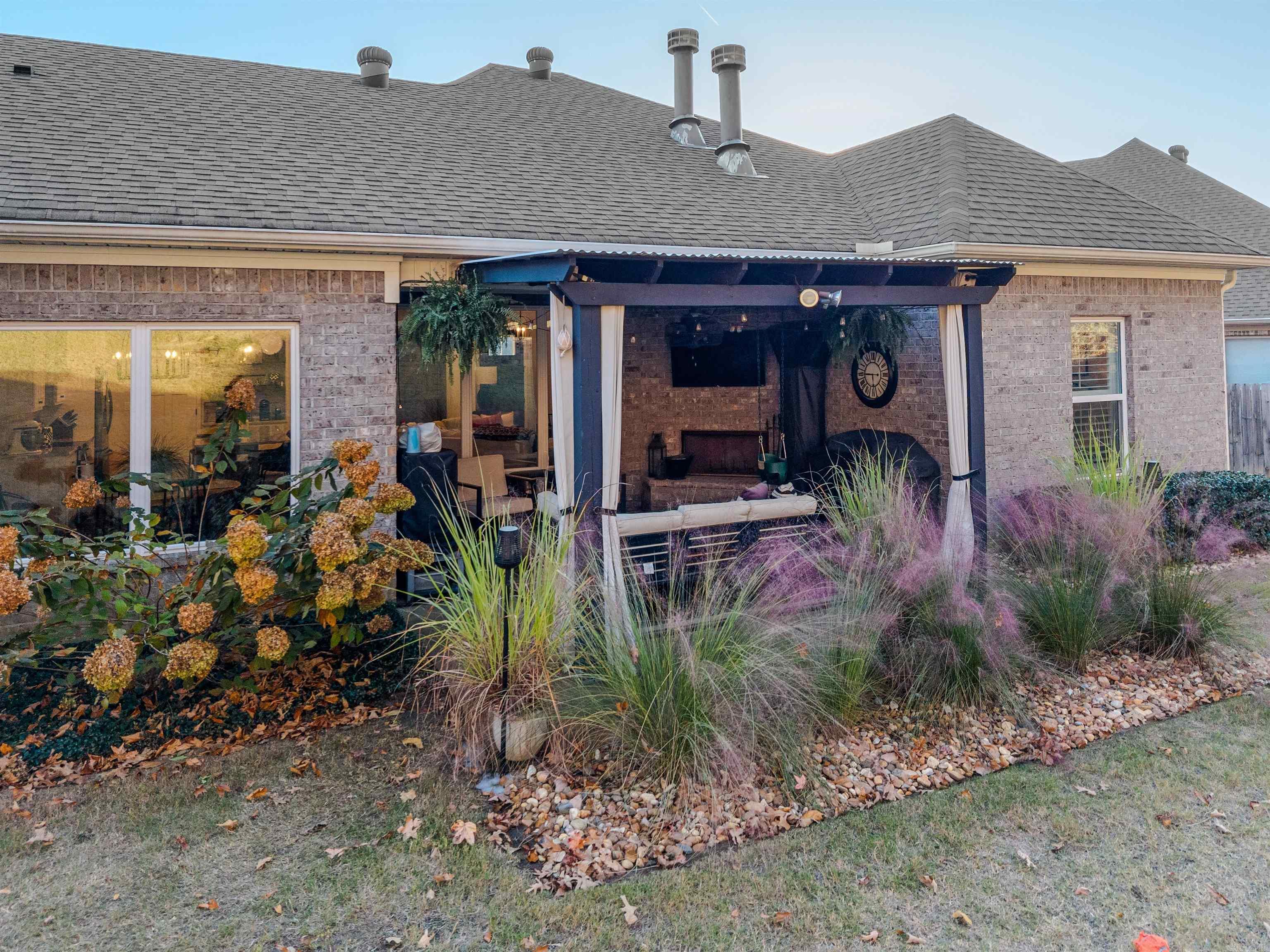 1004 Dawson's Pointe Avenue Bryant, AR 72022