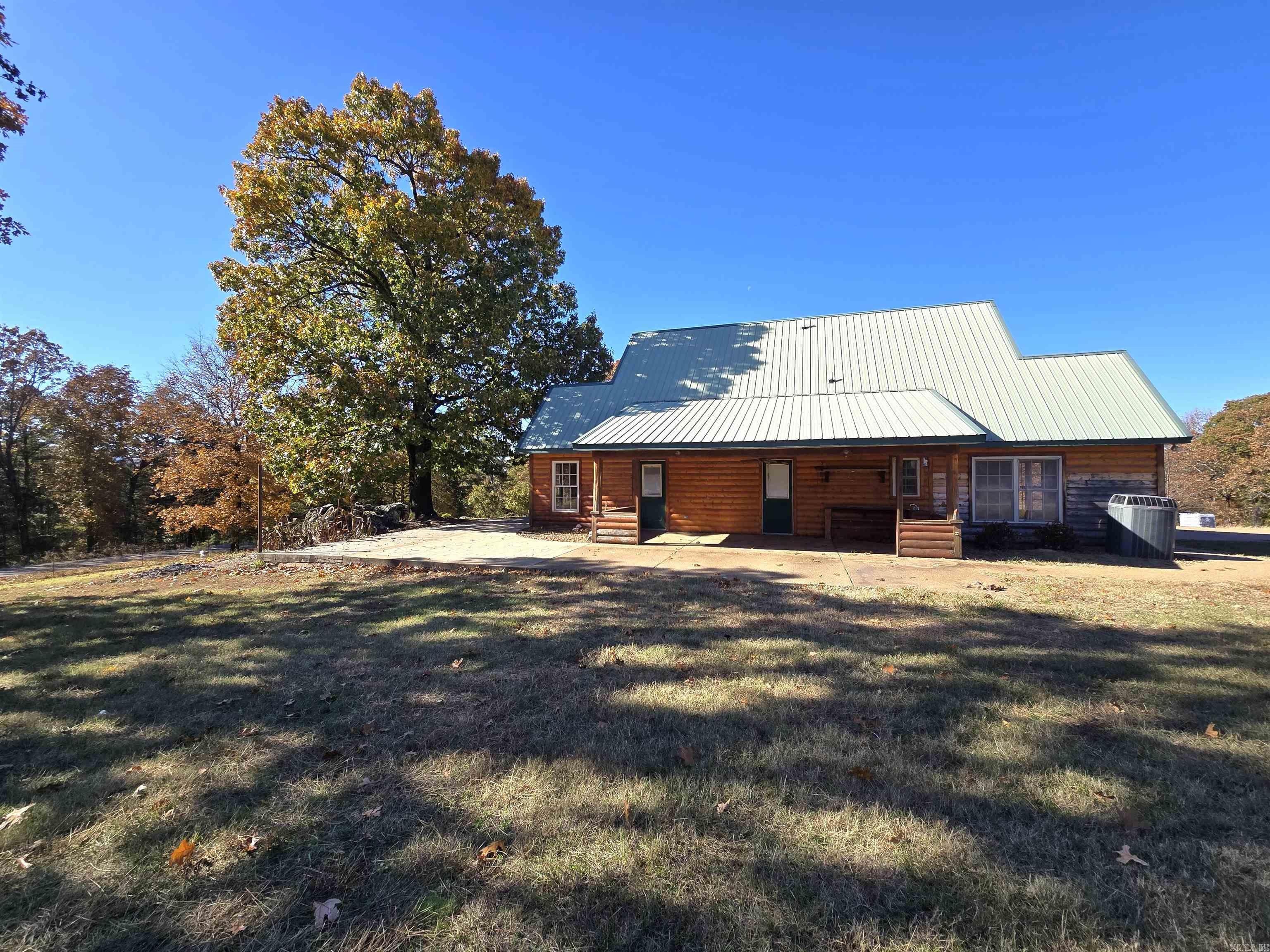 371 Mountain Trail Road Shirley, AR 72153