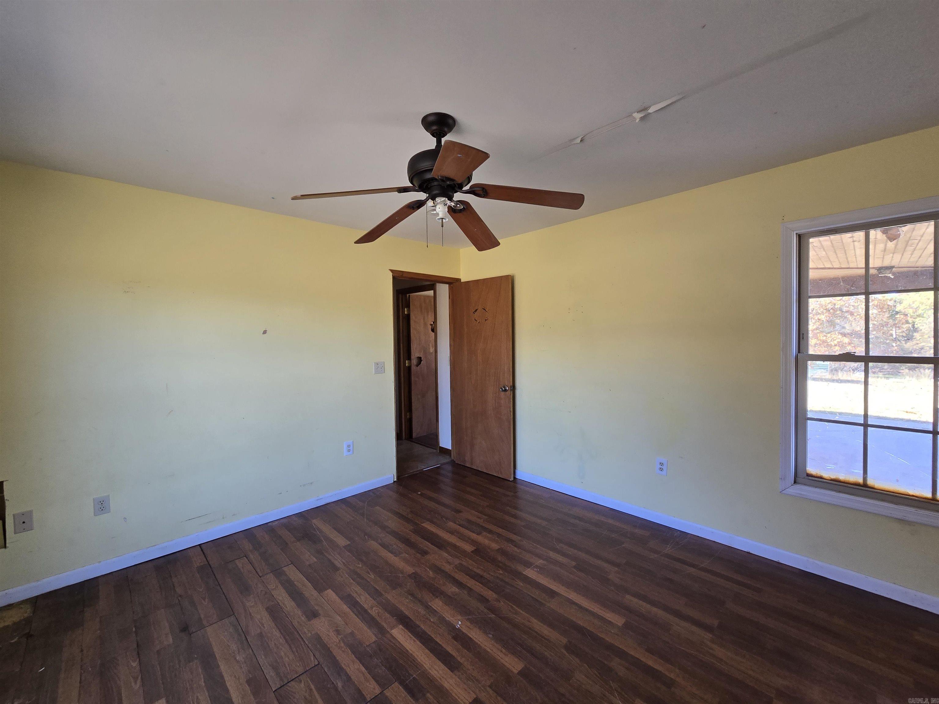 371 Mountain Trail Road Shirley, AR 72153