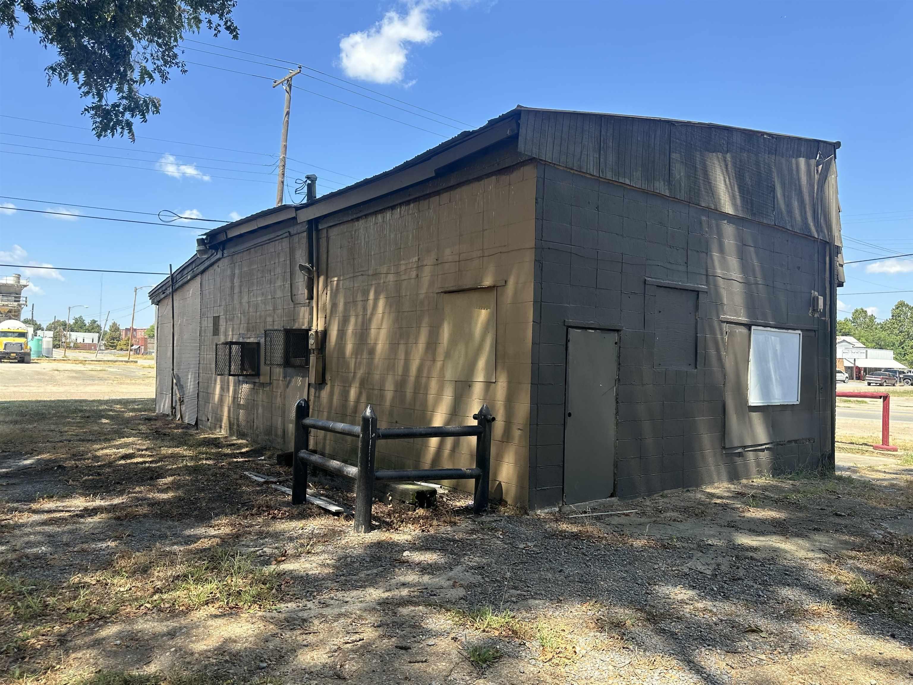 20 E Cypress  Brinkley, AR