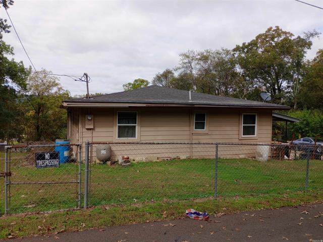 629  Lincoln  Hot Springs, AR