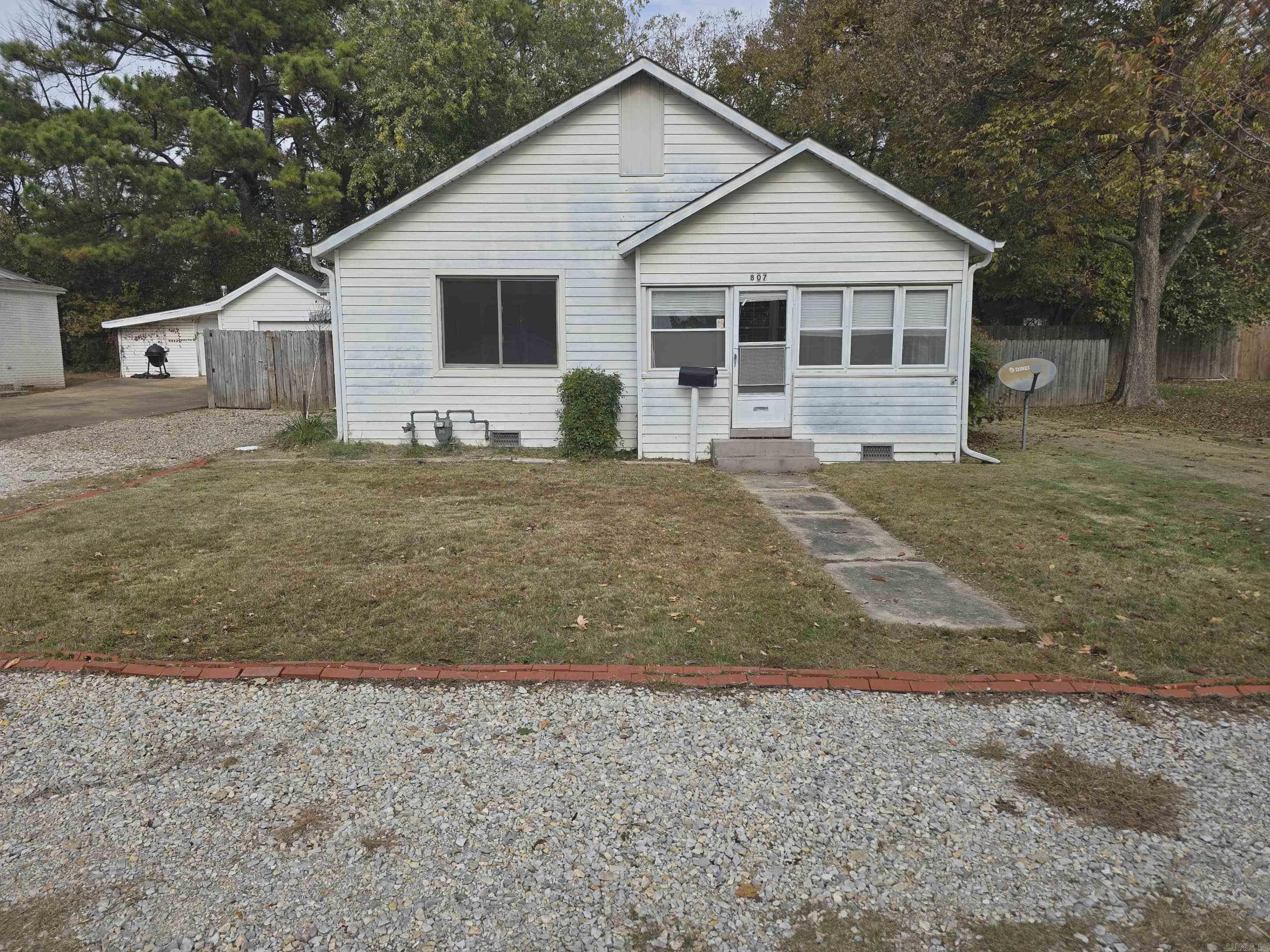 807 W Thompson  Paragould, AR