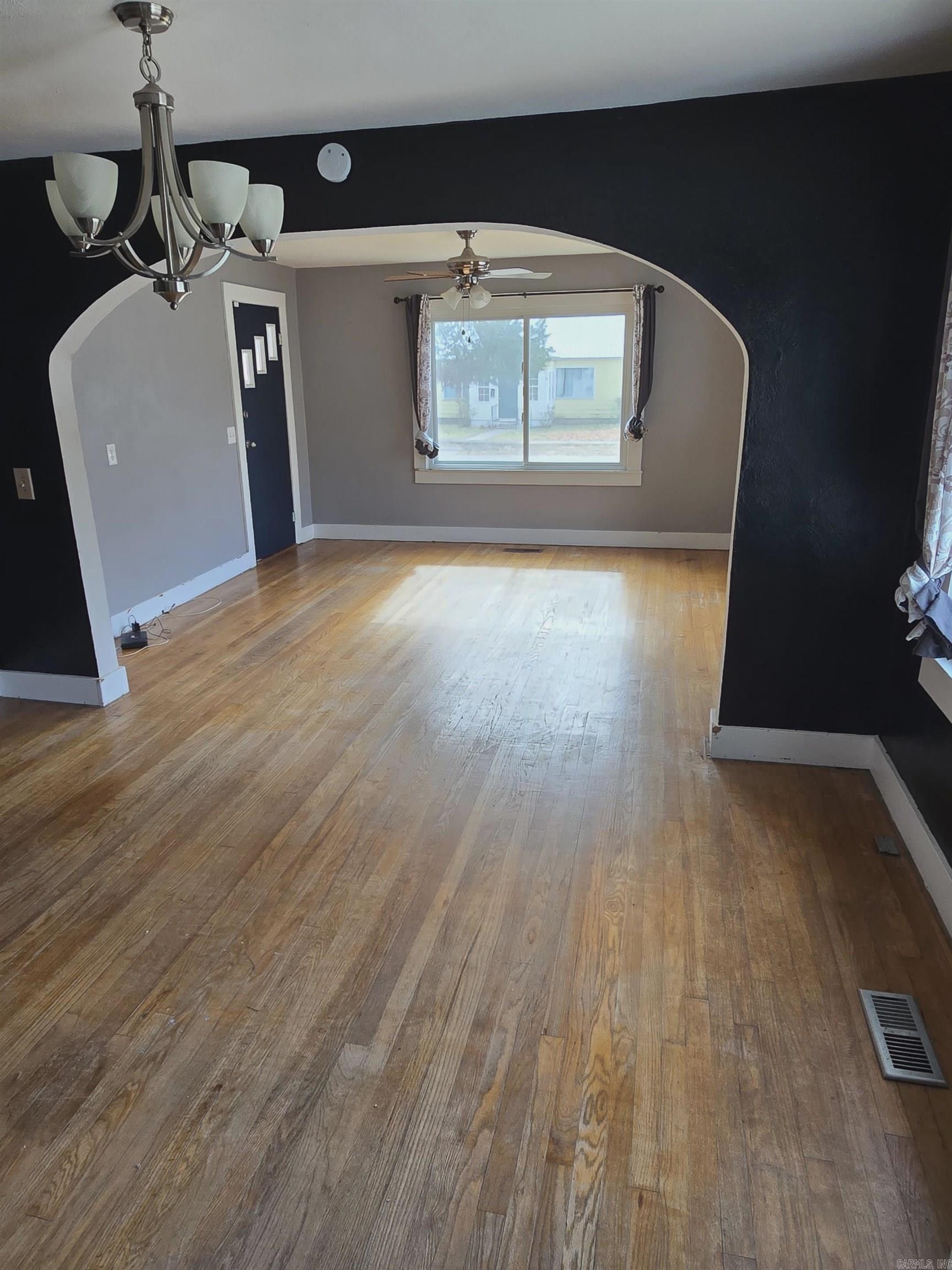 807 W Thompson  Paragould, AR