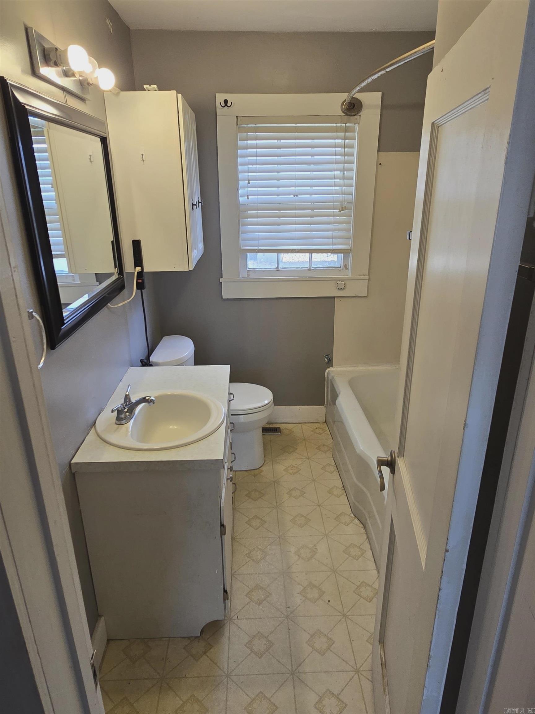 807 W Thompson  Paragould, AR