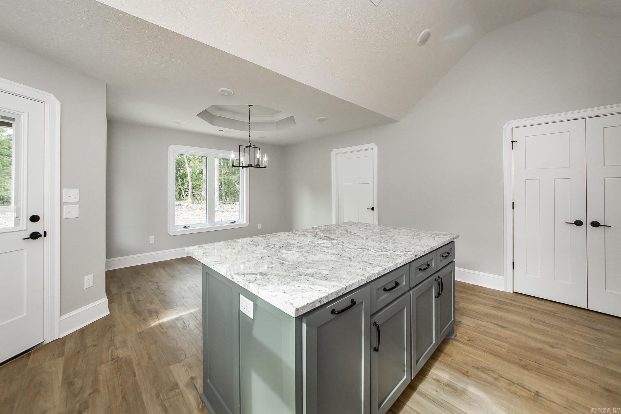 125 Red Fox Greers Ferry, AR 72067