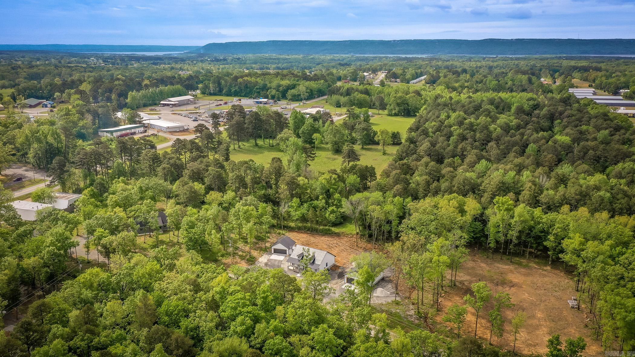 125 Red Fox Greers Ferry, AR 72067