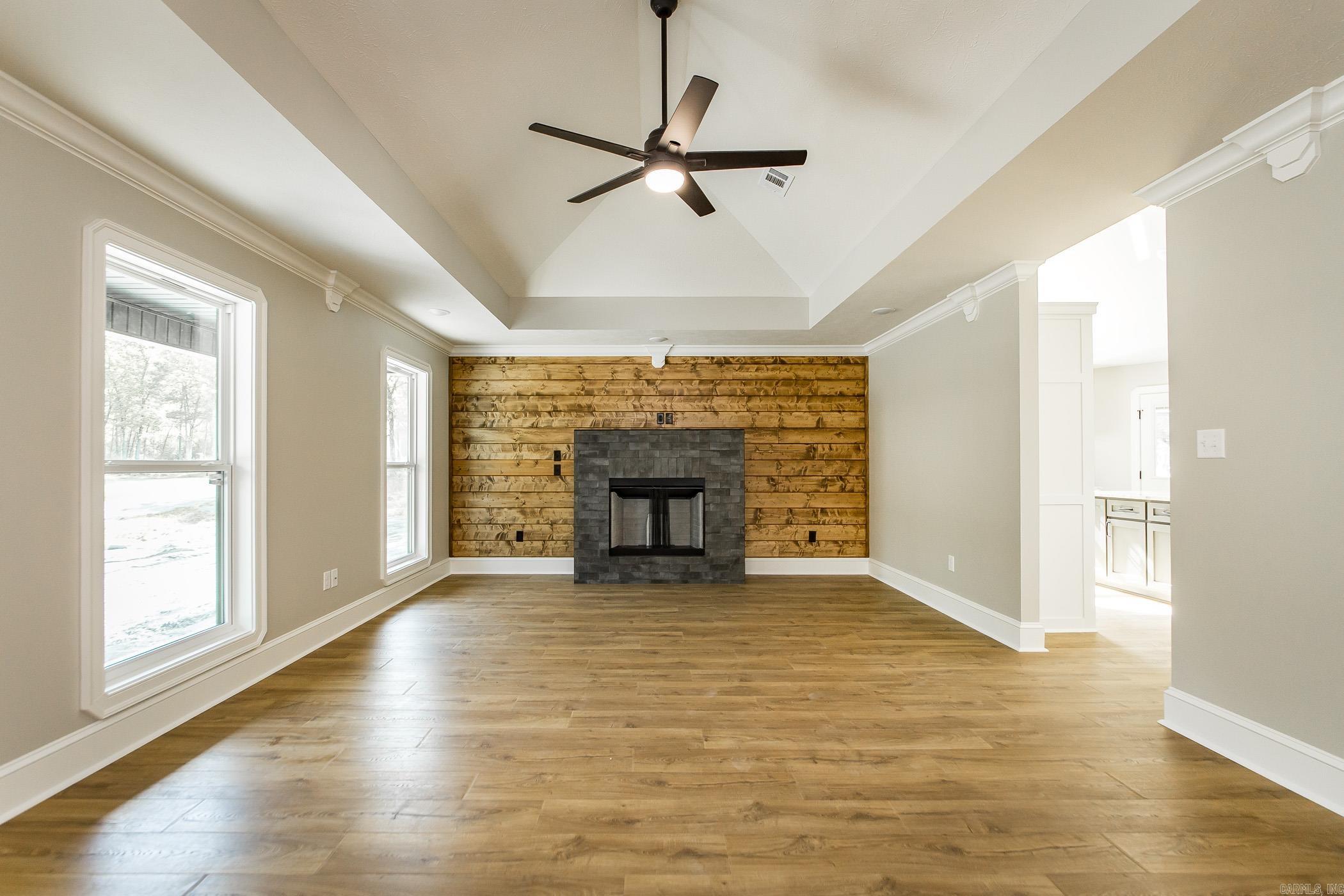 125 Red Fox Greers Ferry, AR 72067