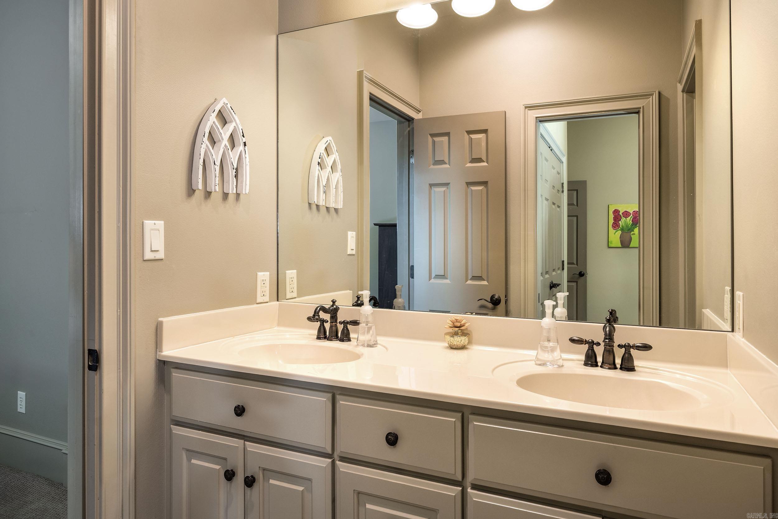 12 Cobblestone Way Little Rock, AR 72223