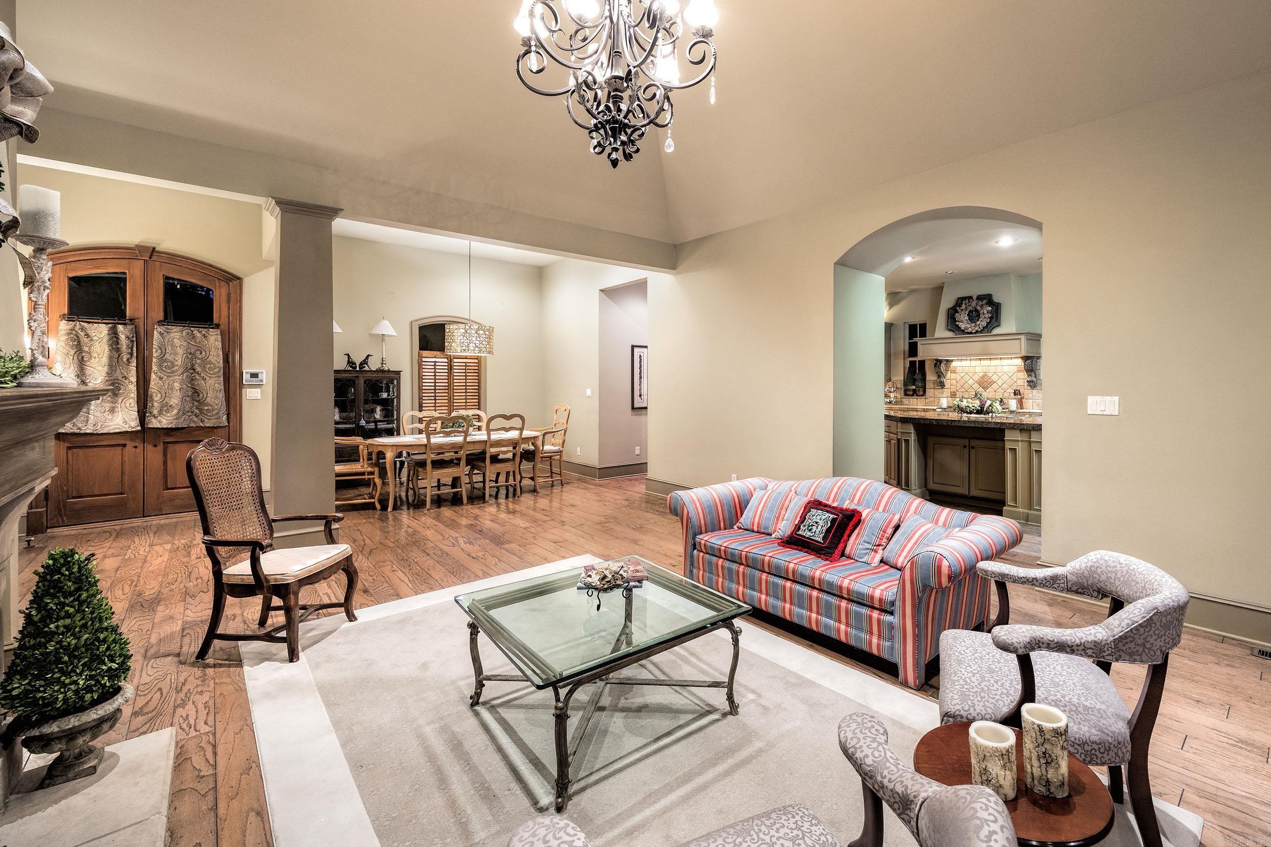 12 Cobblestone Way Little Rock, AR 72223