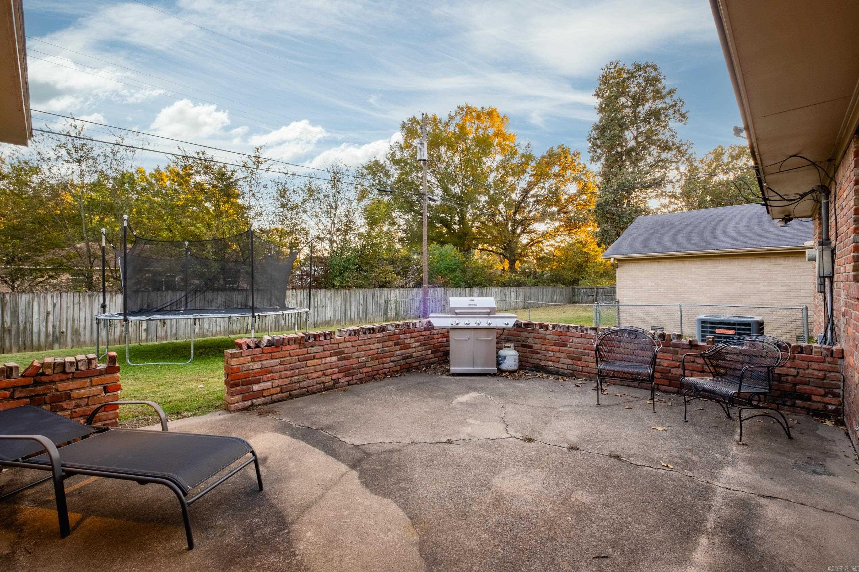 623 Choctaw Circle  Little Rock, AR