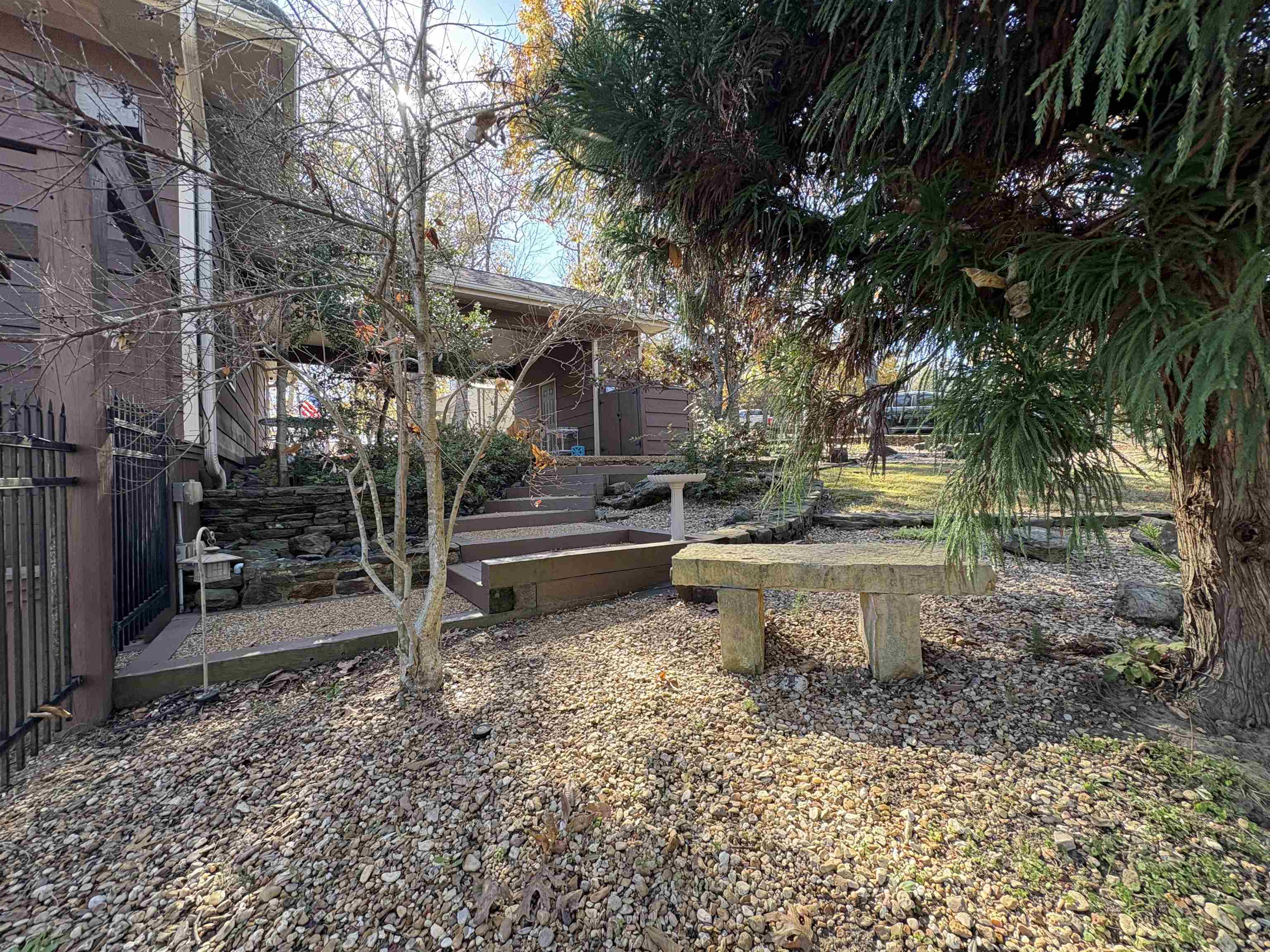 1 W Lakeshore  Cherokee Village, AR