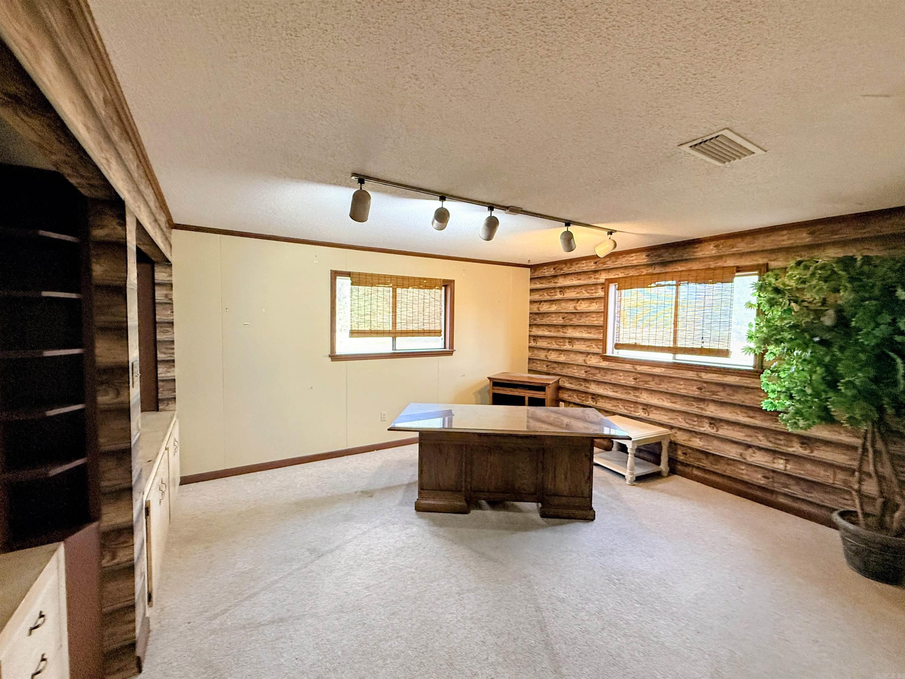 1250 Cash Rd.  Camden, AR