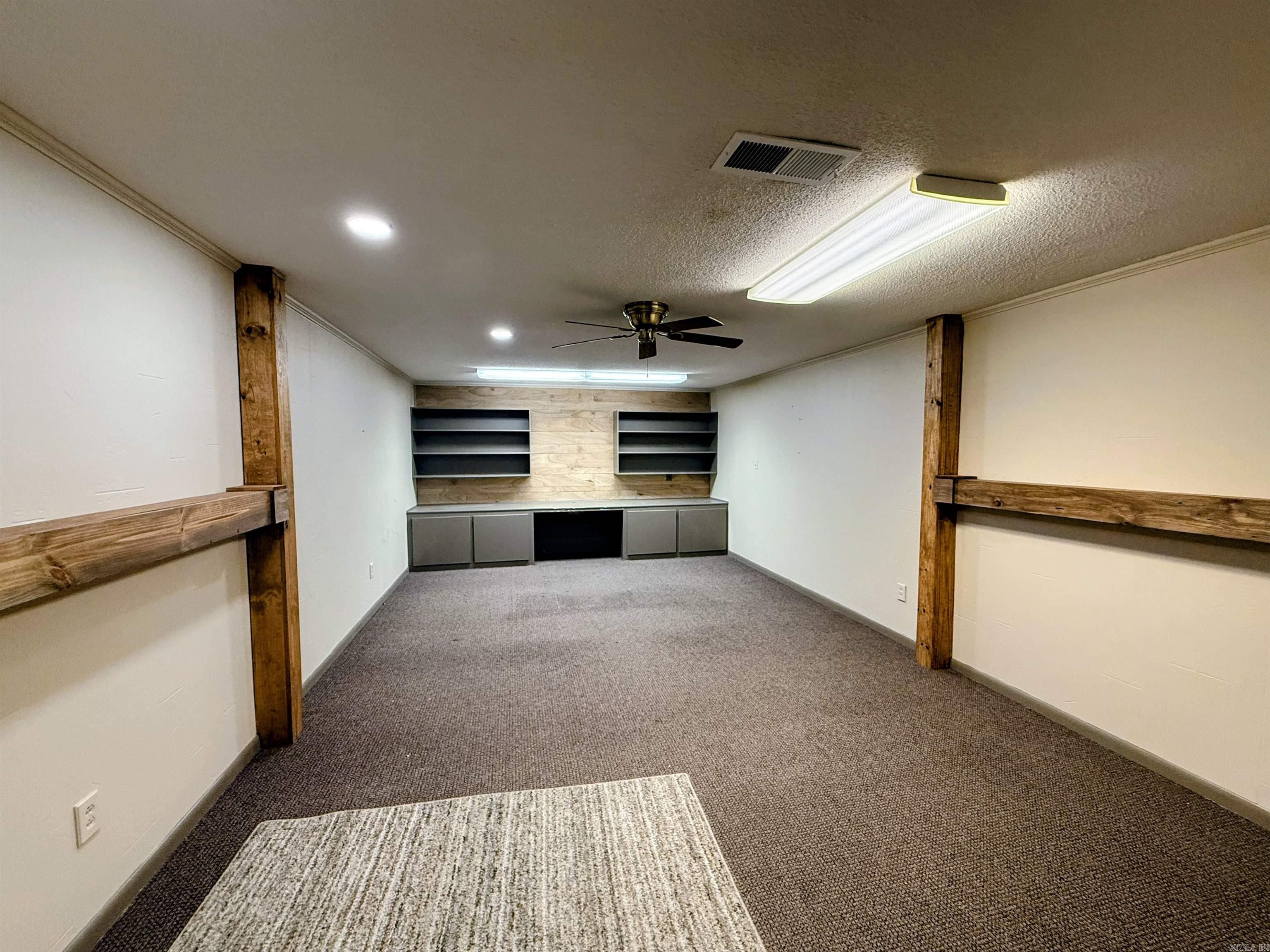 1250 Cash Rd.  Camden, AR