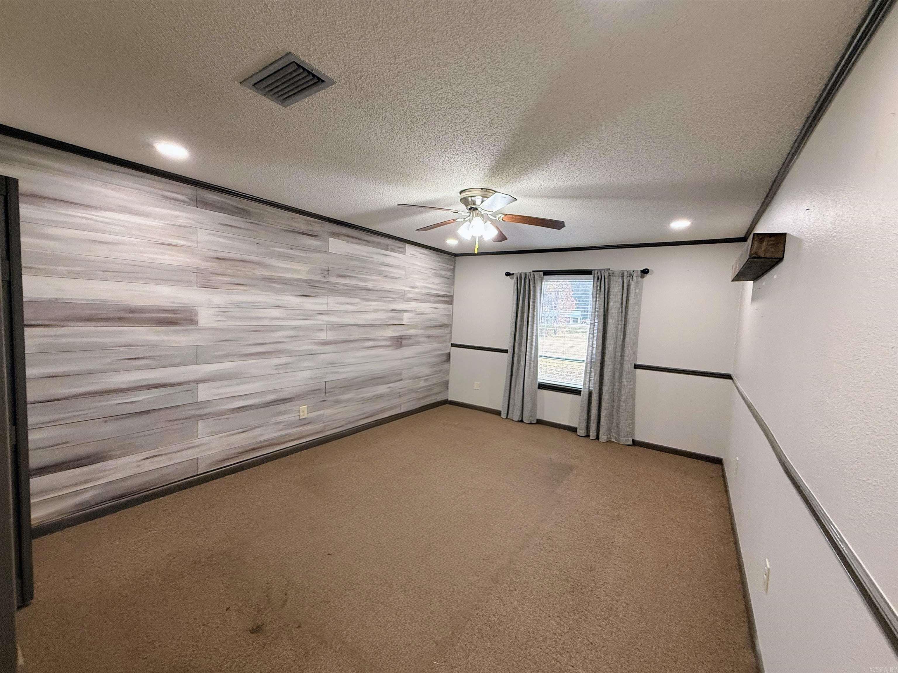 1250 Cash Rd.  Camden, AR