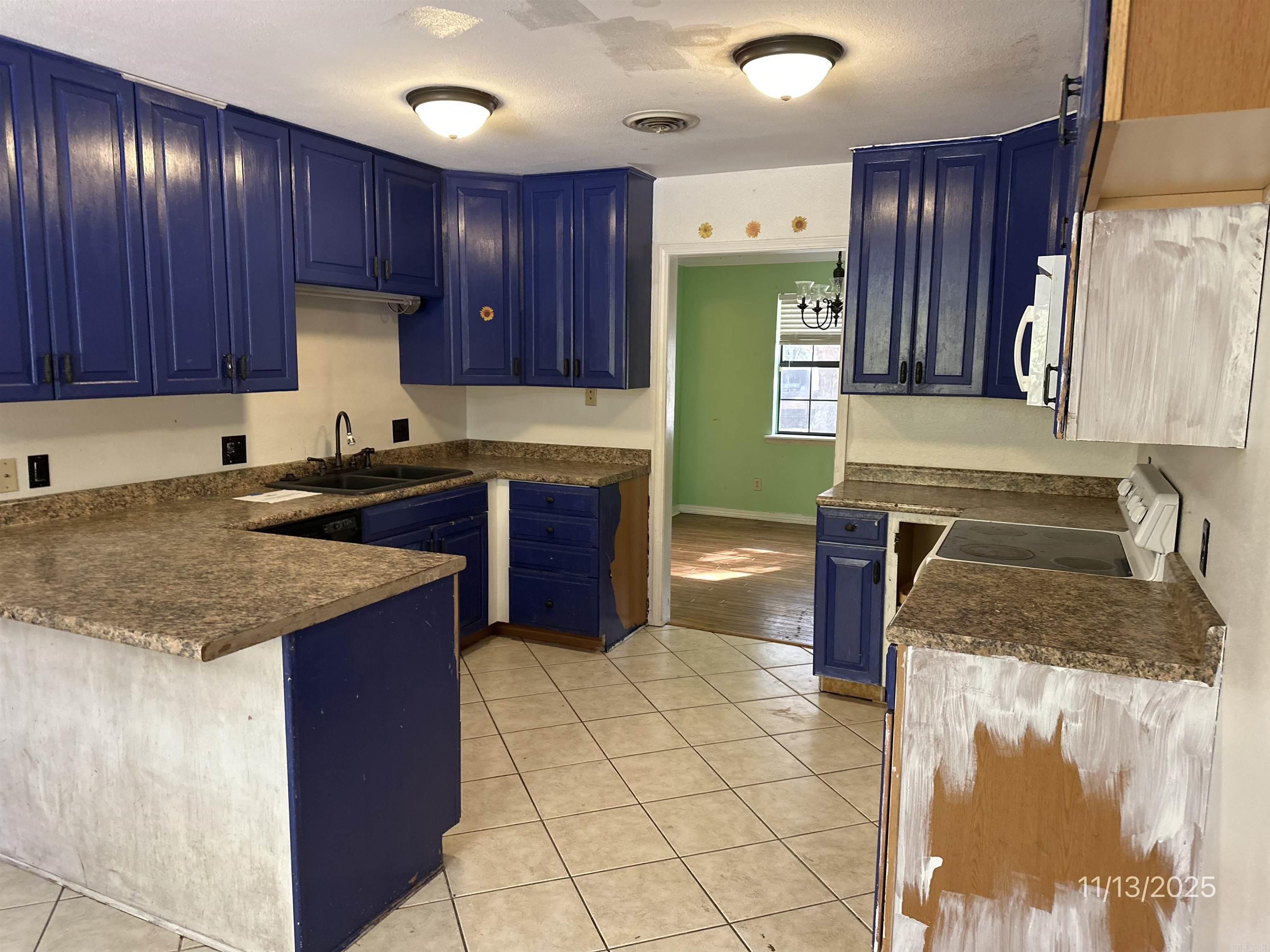 2710 Camelot  Russellville, AR