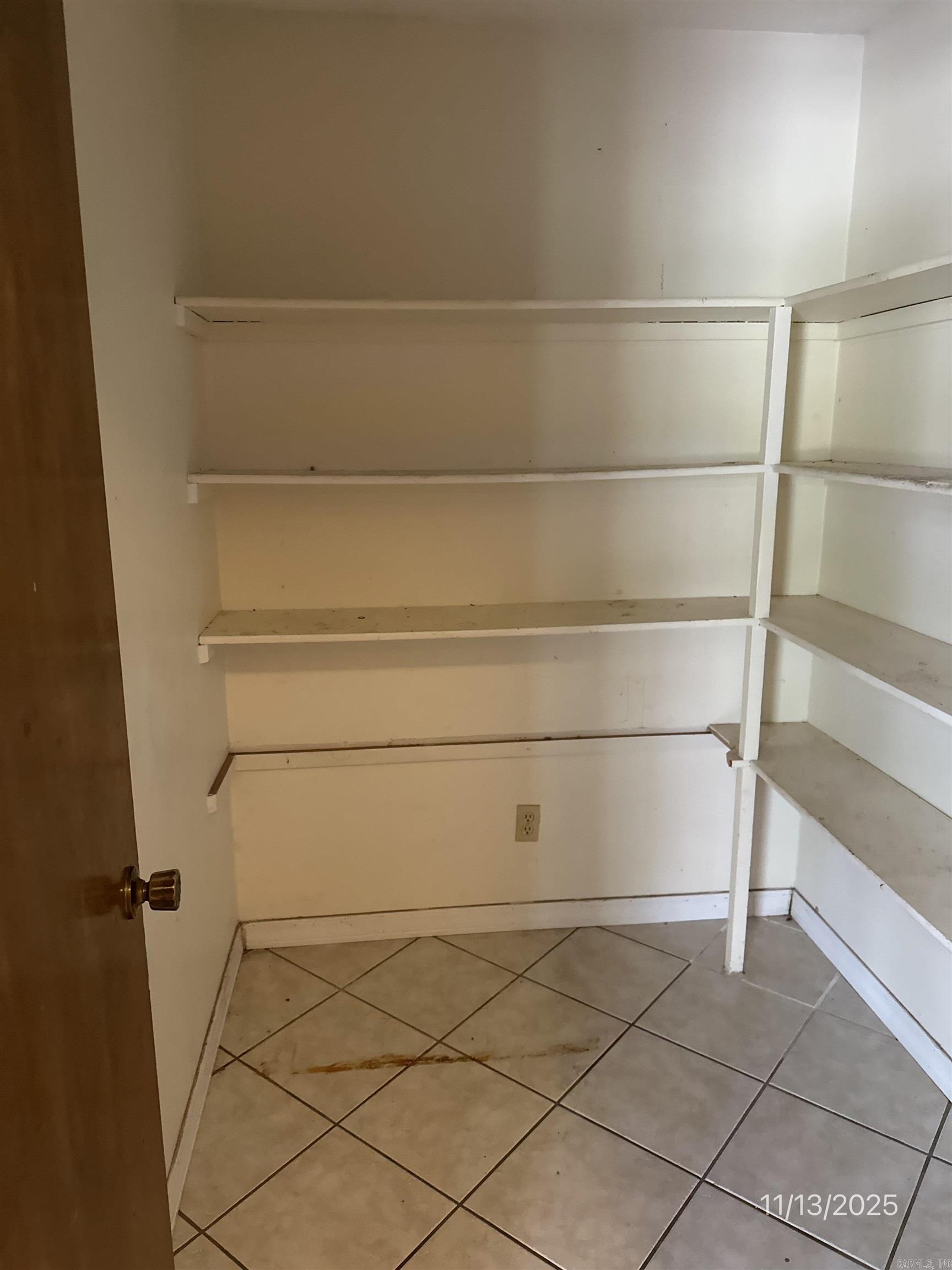 2710 Camelot  Russellville, AR