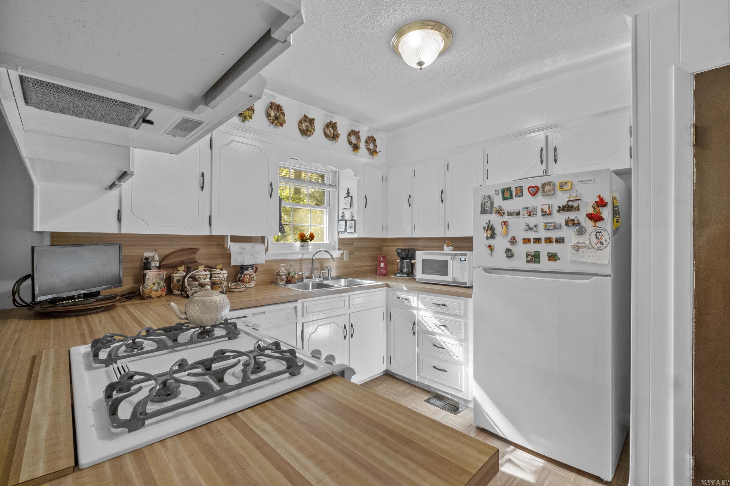 7001 Archwood Dr  Little Rock, AR