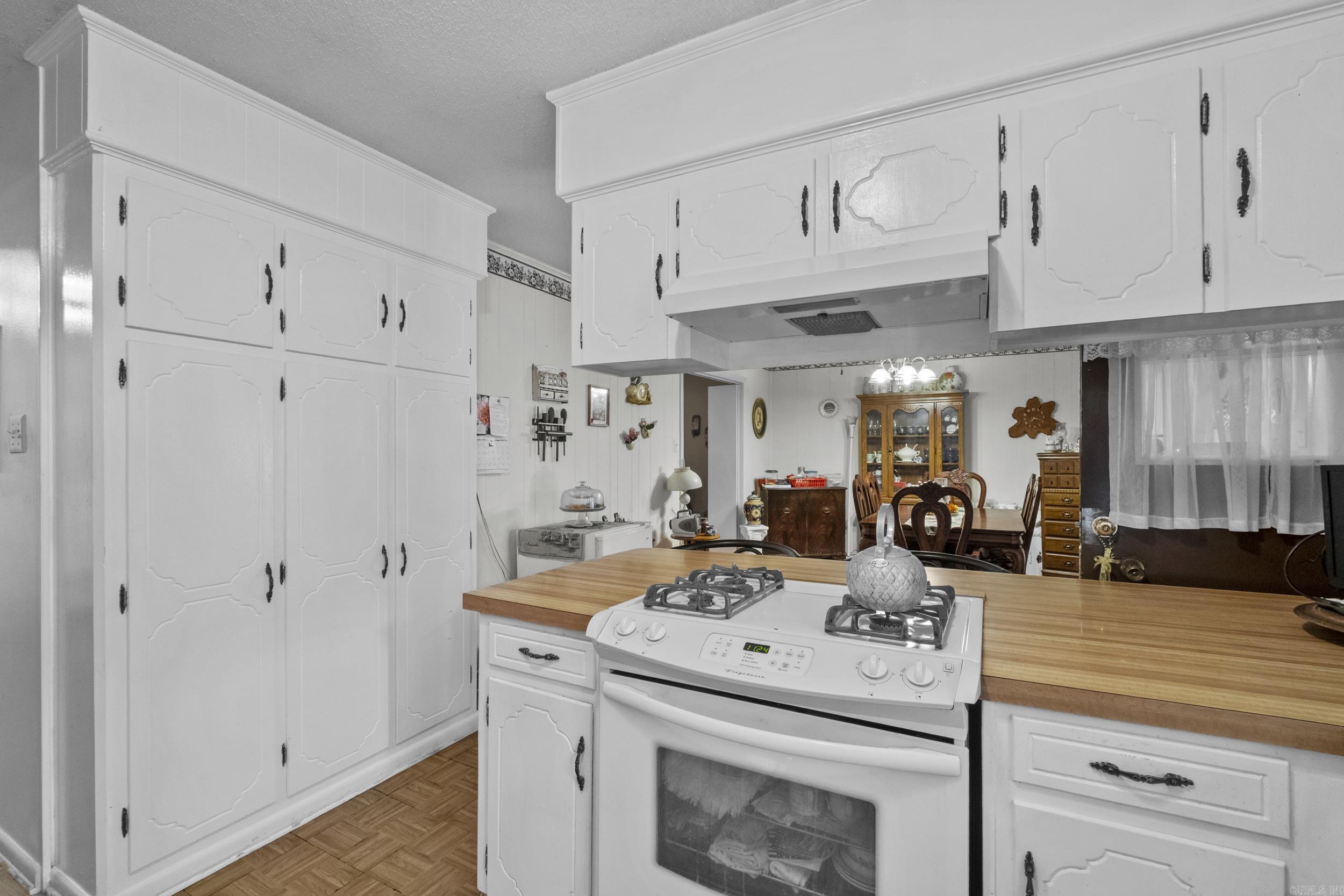 7001 Archwood Dr  Little Rock, AR